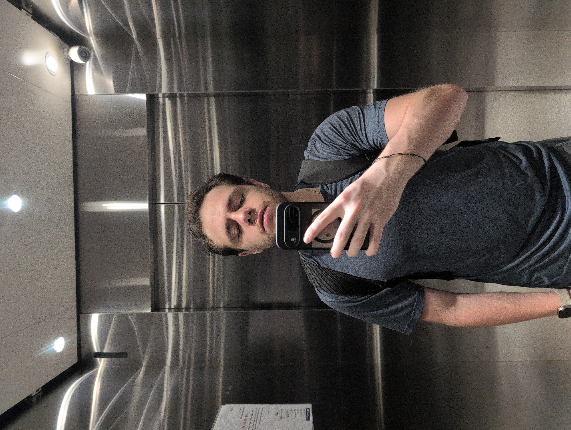 Man Takes Selfie in Elevator in Mexico City Area