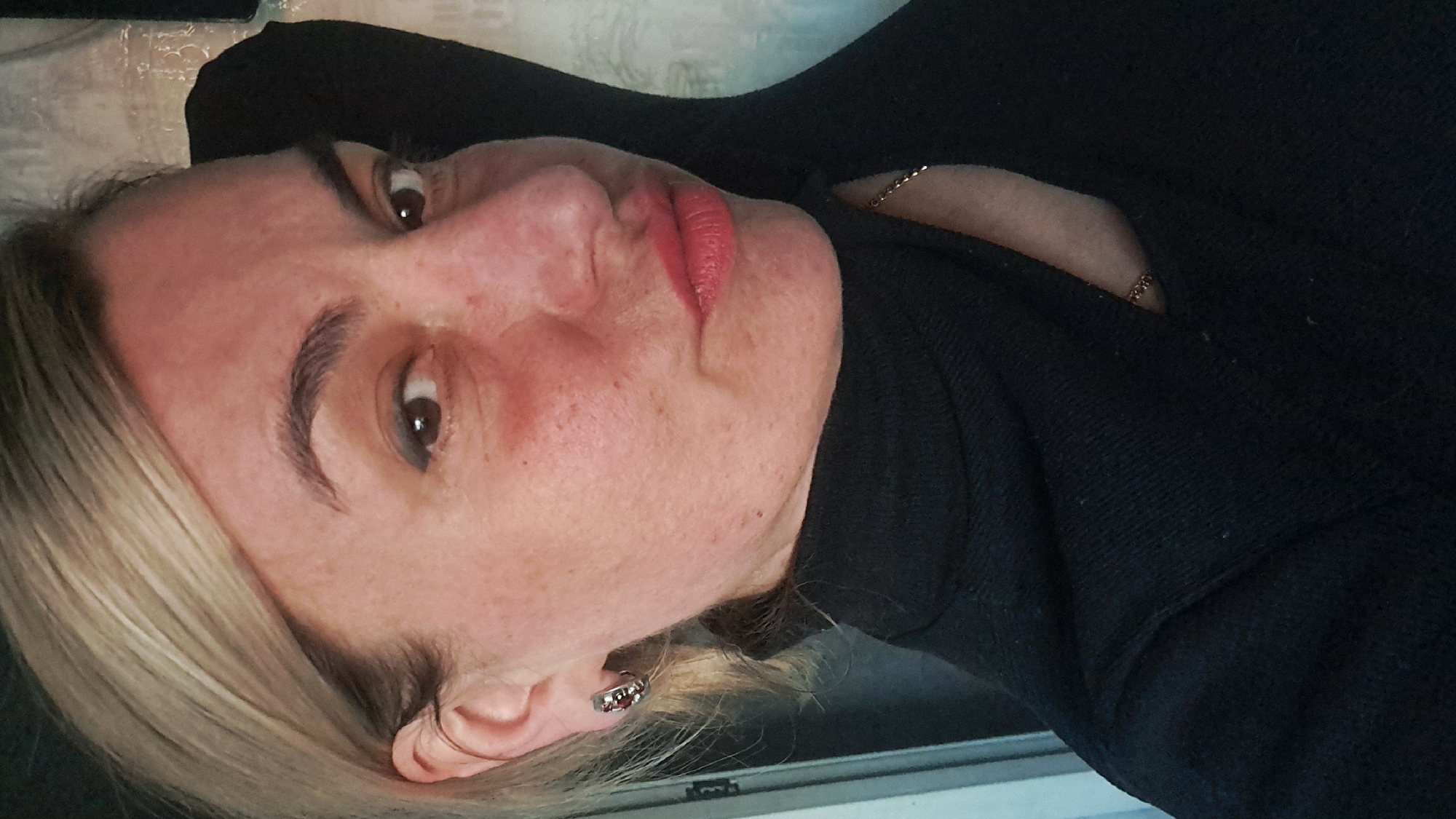 Woman photographed in portrait shot in Russian town