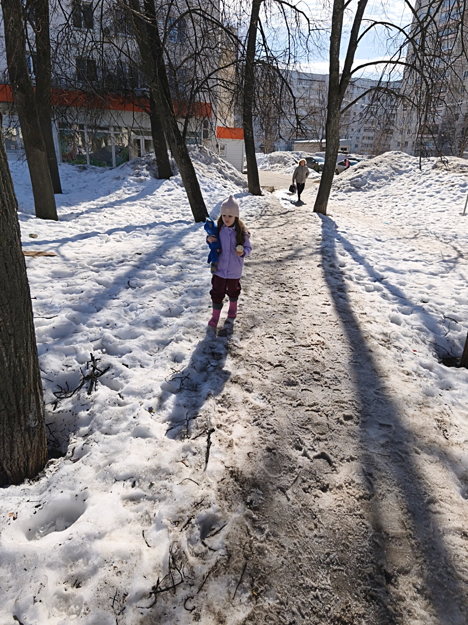 Spring morning life captured across Chaikovsky, Russia