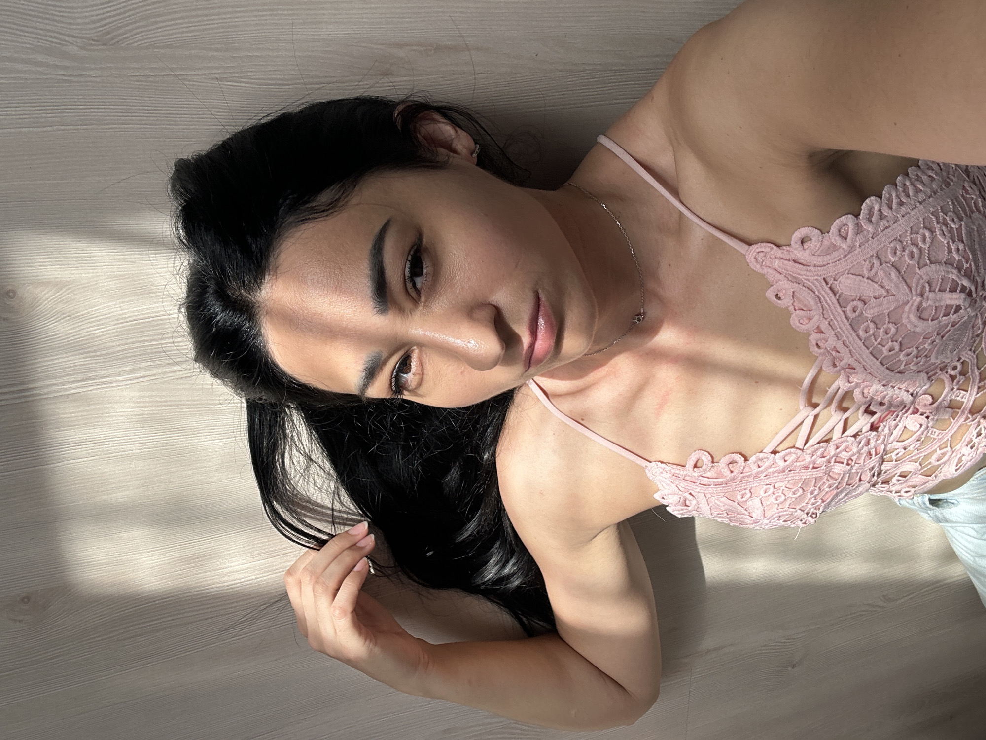 Casual indoor portrait session, two looks, natural light