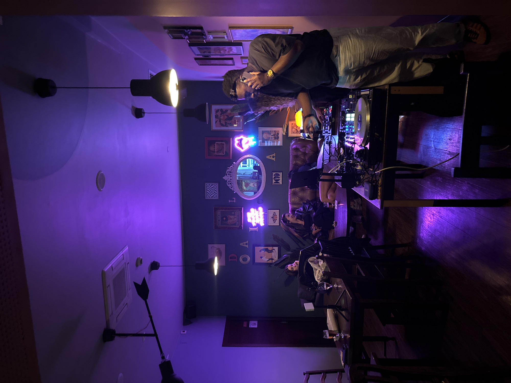 DJs perform at Lisbon bar during evening hours
