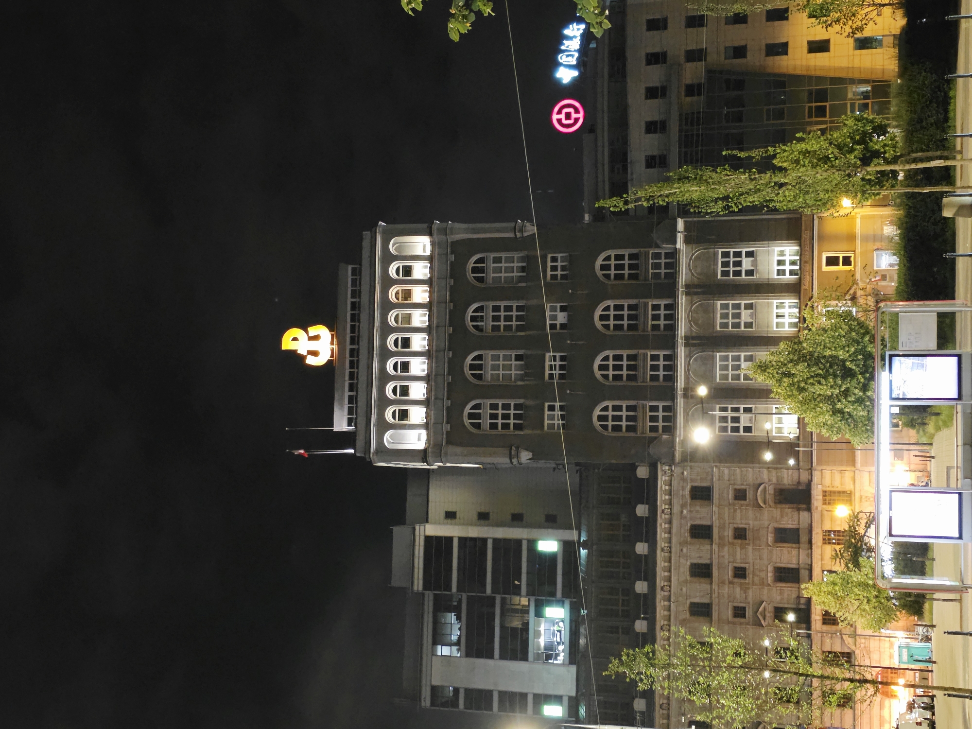 Night walk through central Warsaw's streets and landmarks