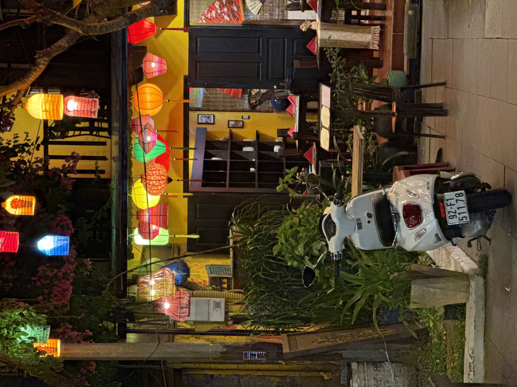 Evening scenes captured in historic Hội An Ward, Vietnam
