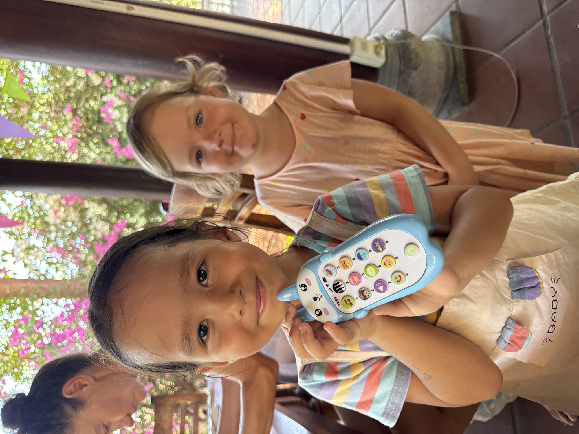 Family enjoys outdoor crafts and dining in Mũi Né