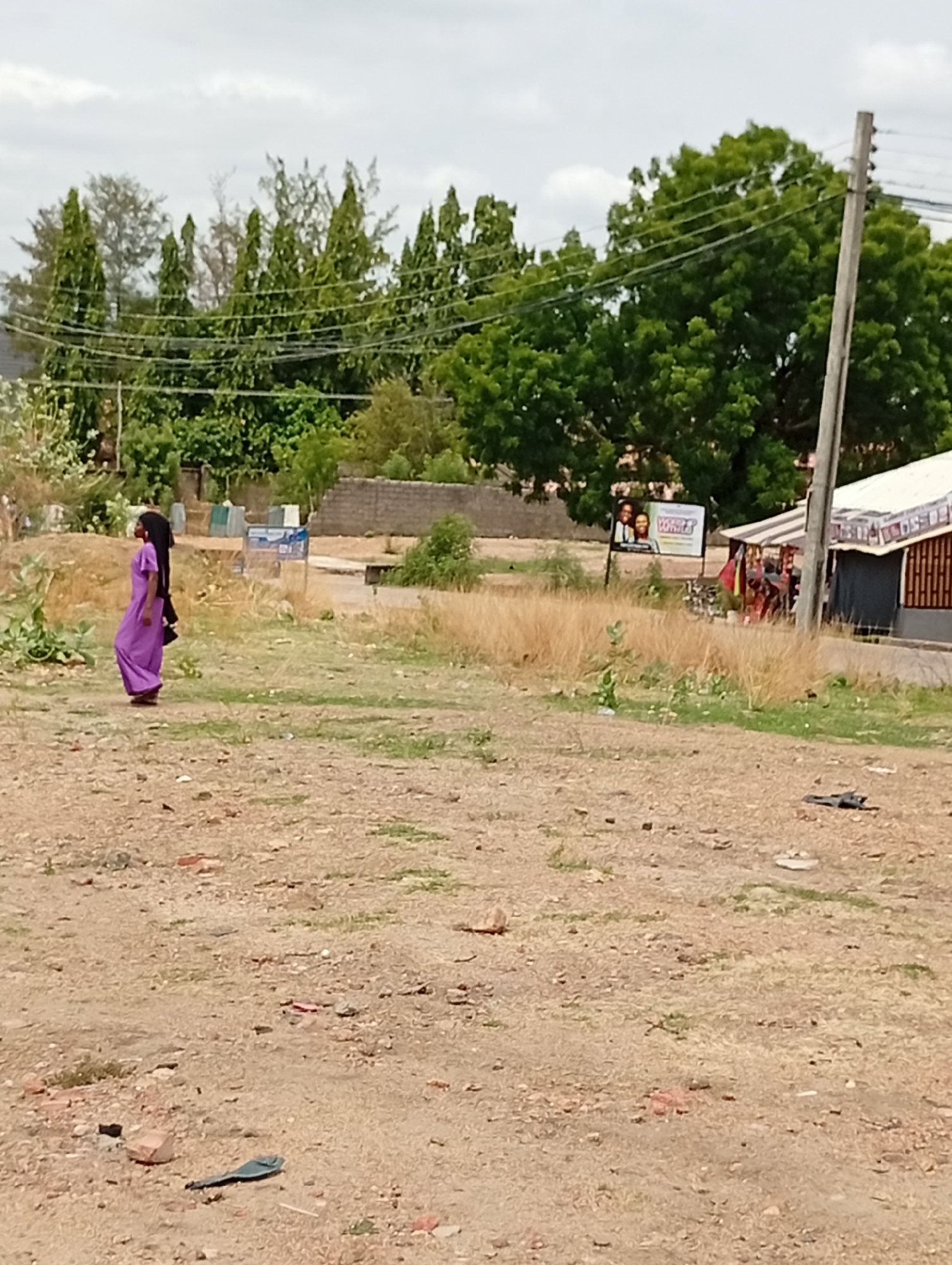 Routine pedestrian activity observed in Adankolo and Lokoja, Nigeria