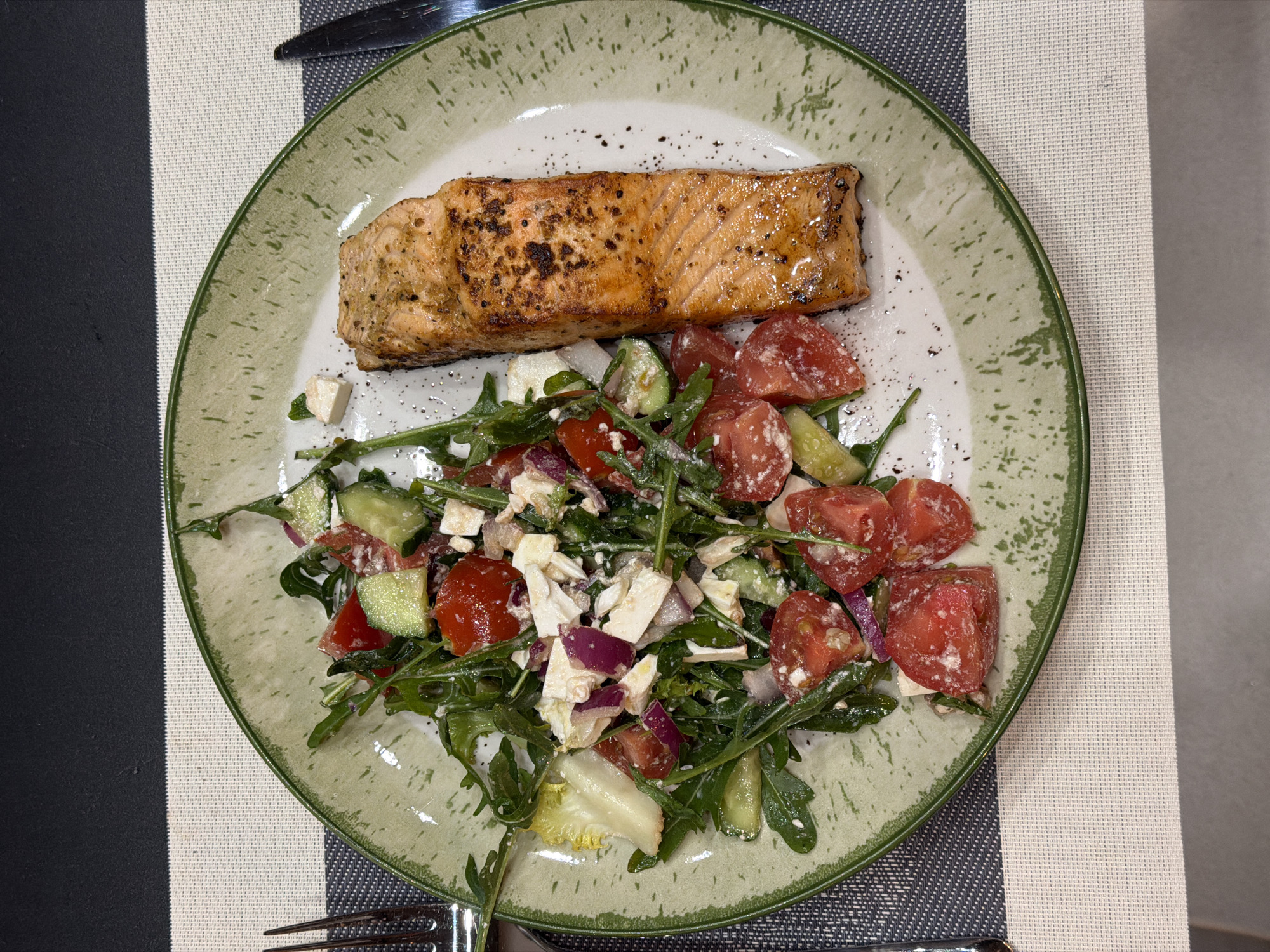 Salmon and vegetable salad documented in Ryazan, Russia