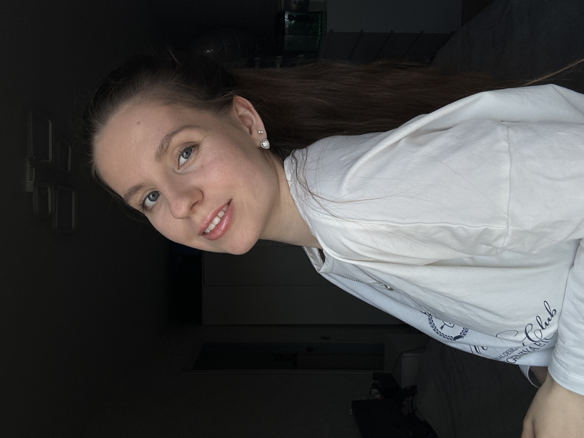 Young woman documents daily life through selfies in Klin, Russia