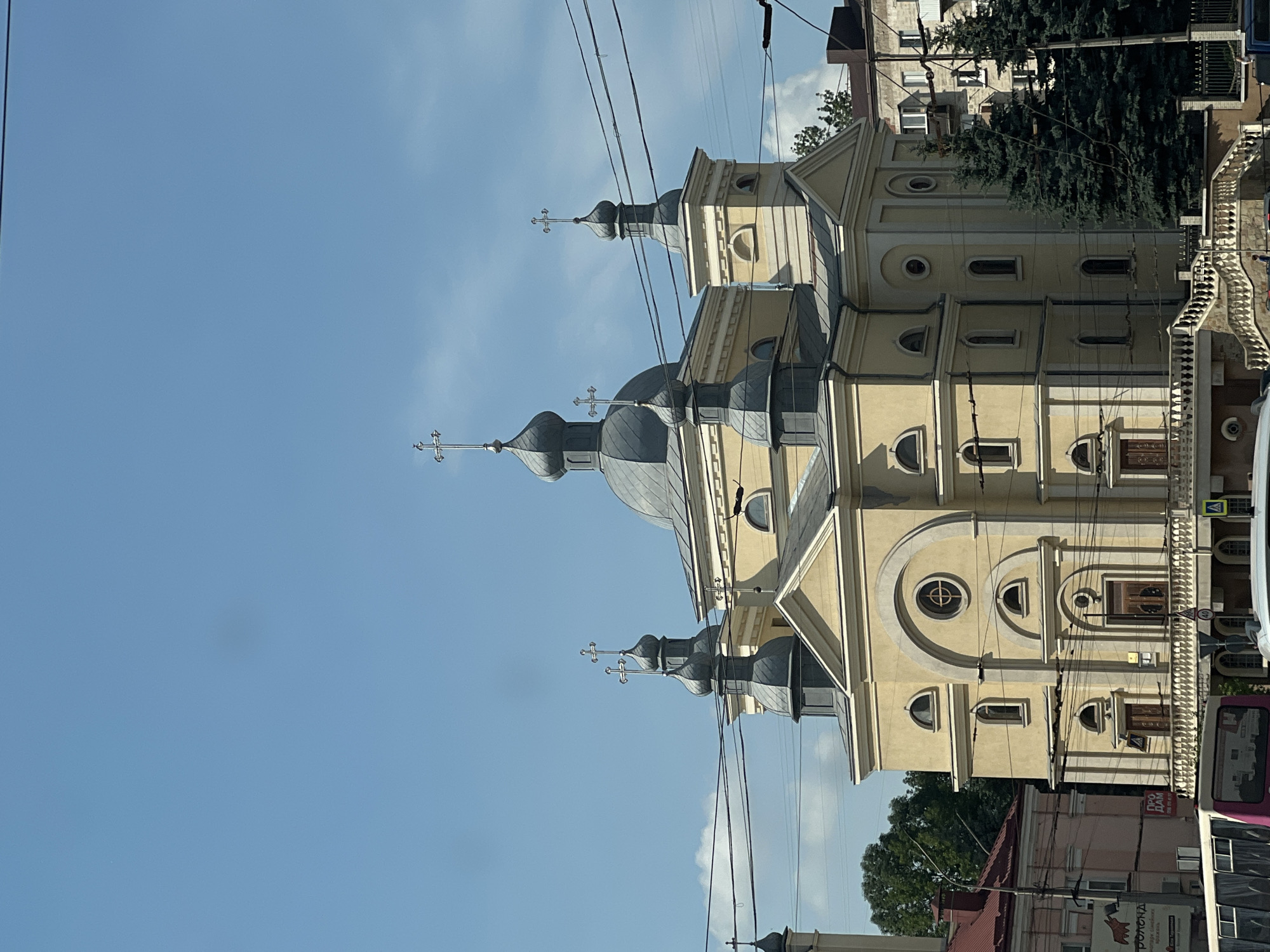 Witness documents Ternopil's yellow religious and civic buildings