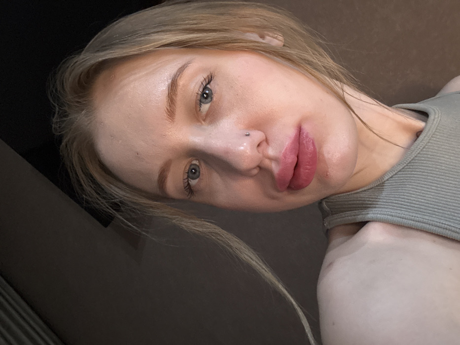 Portrait session documented in Rostov-on-Don over three hours