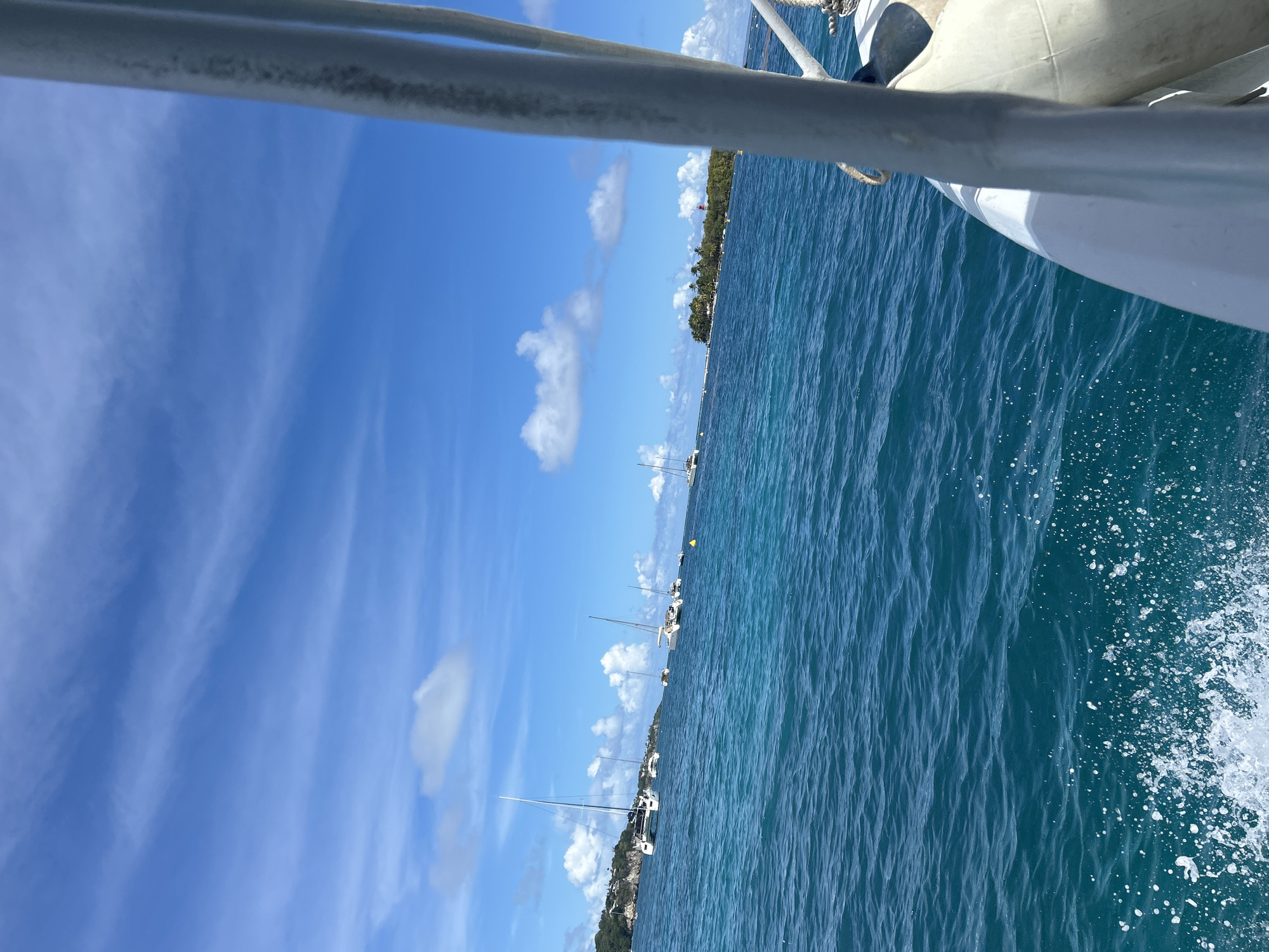 Boat journey documented near Le Gosier coastline
