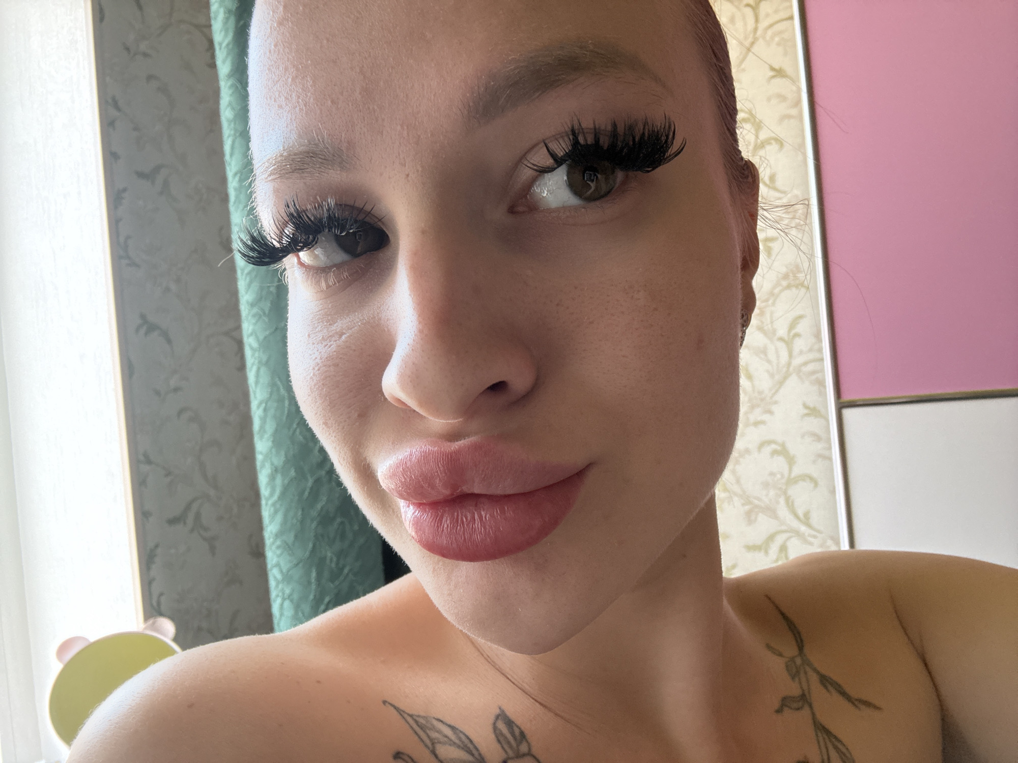 Woman takes selfies in Simferopol apartment Tuesday morning