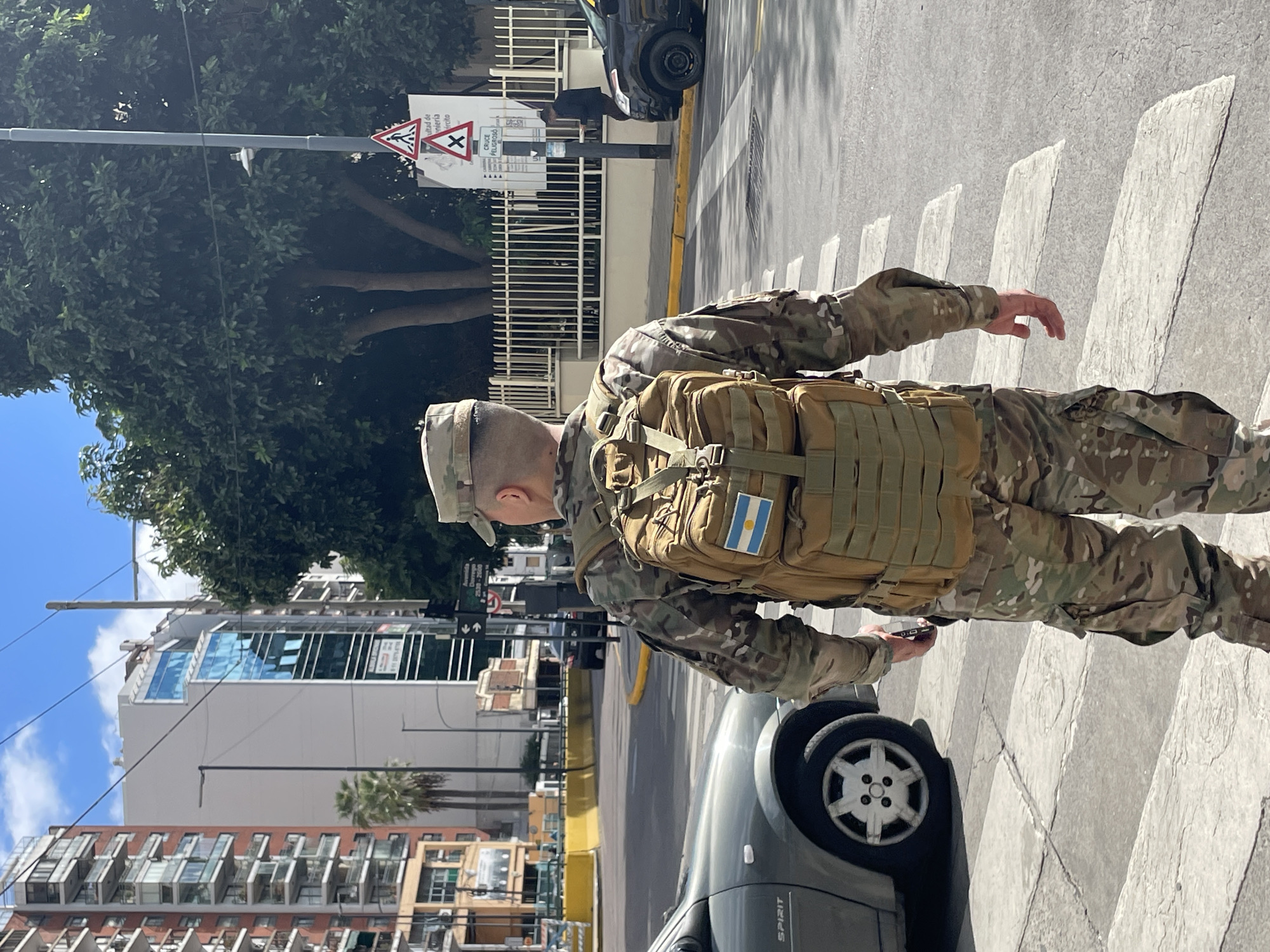 Urban scenes captured across Buenos Aires neighborhoods Monday afternoon
