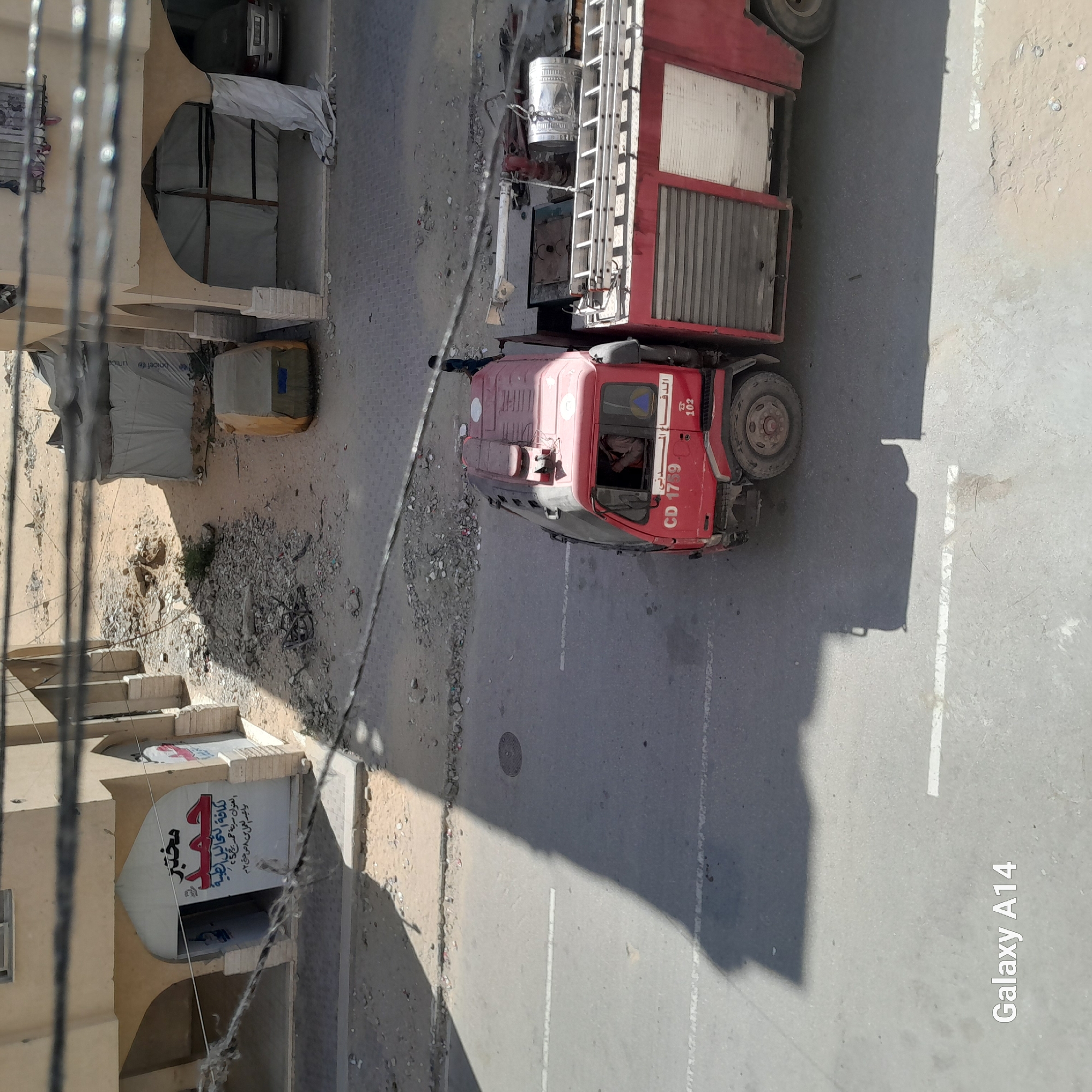 Makeshift camp and emergency presence in Khan Yunis