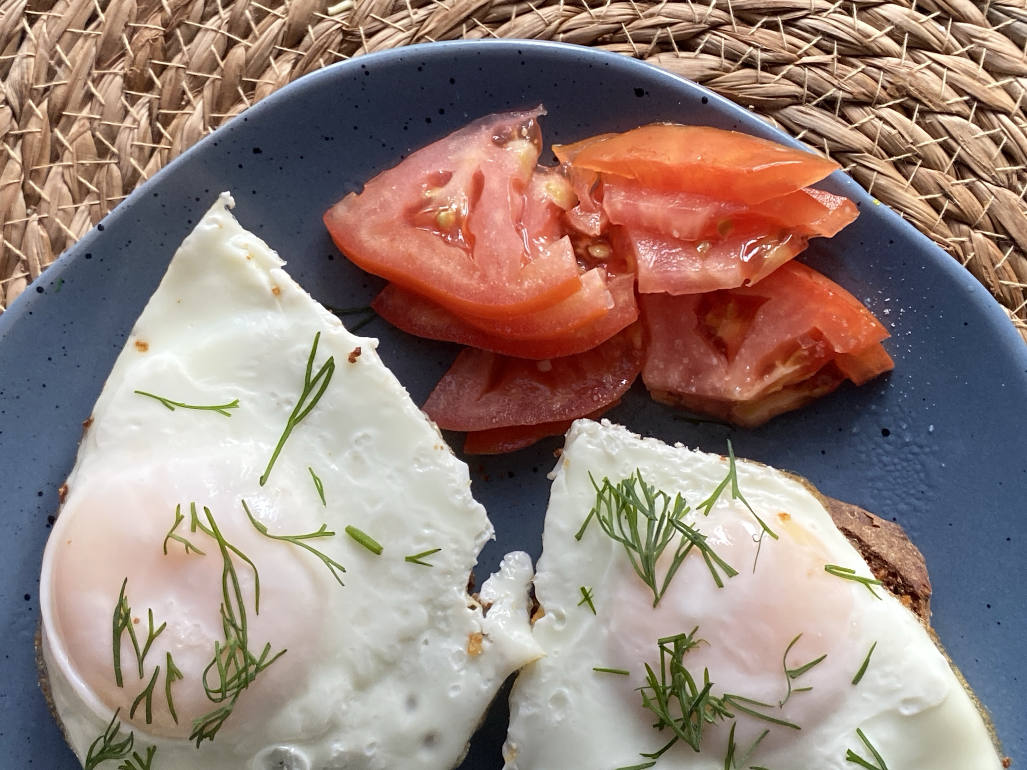 Quiet morning at home in Chaikovsky, cats and breakfast included