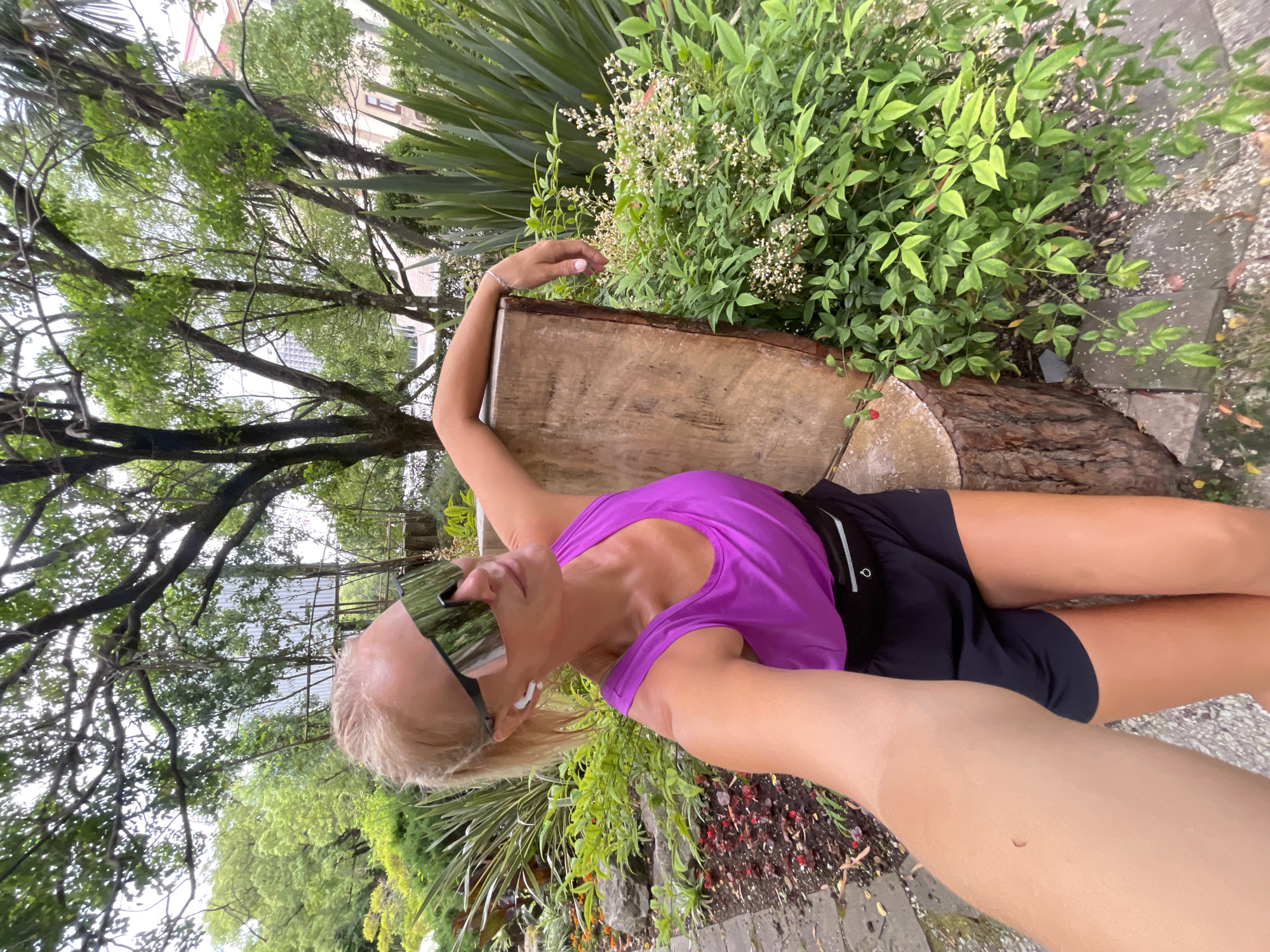 Morning stroll through a Sochi garden with selfies and scenery