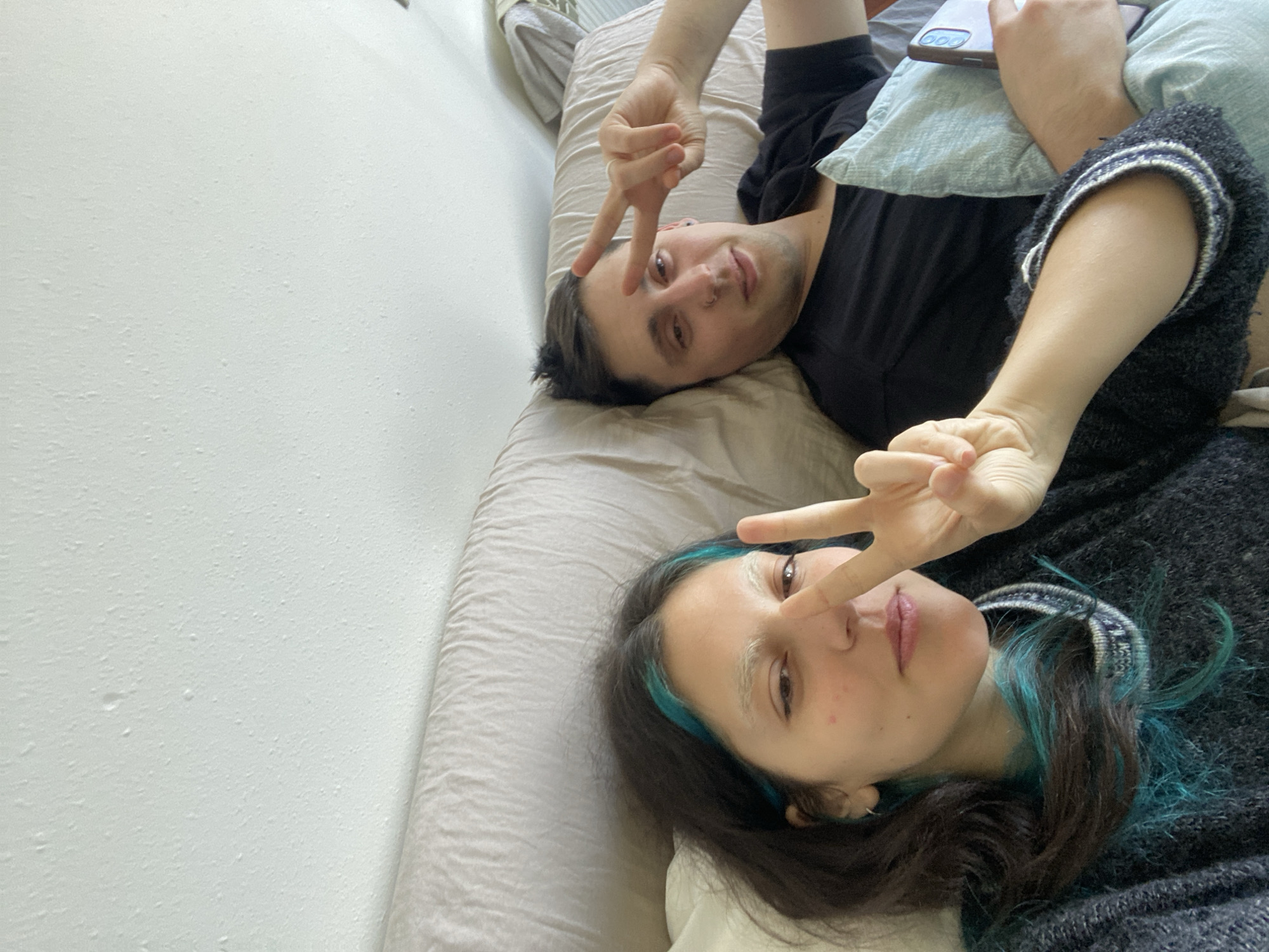 Morning recovery and personal moments documented in Gijón