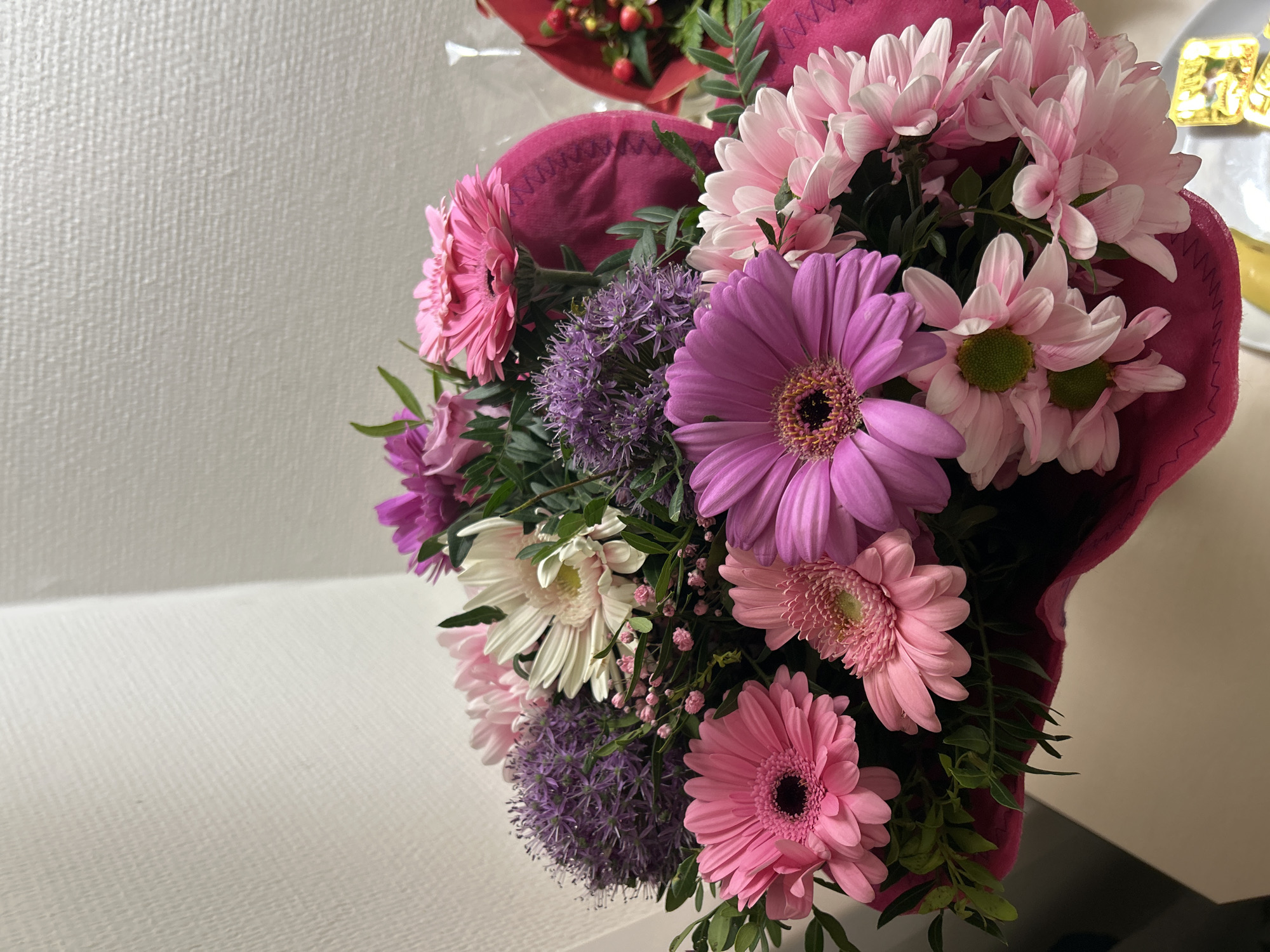 Hospital patient receives flowers, care packages in Gummersbach
