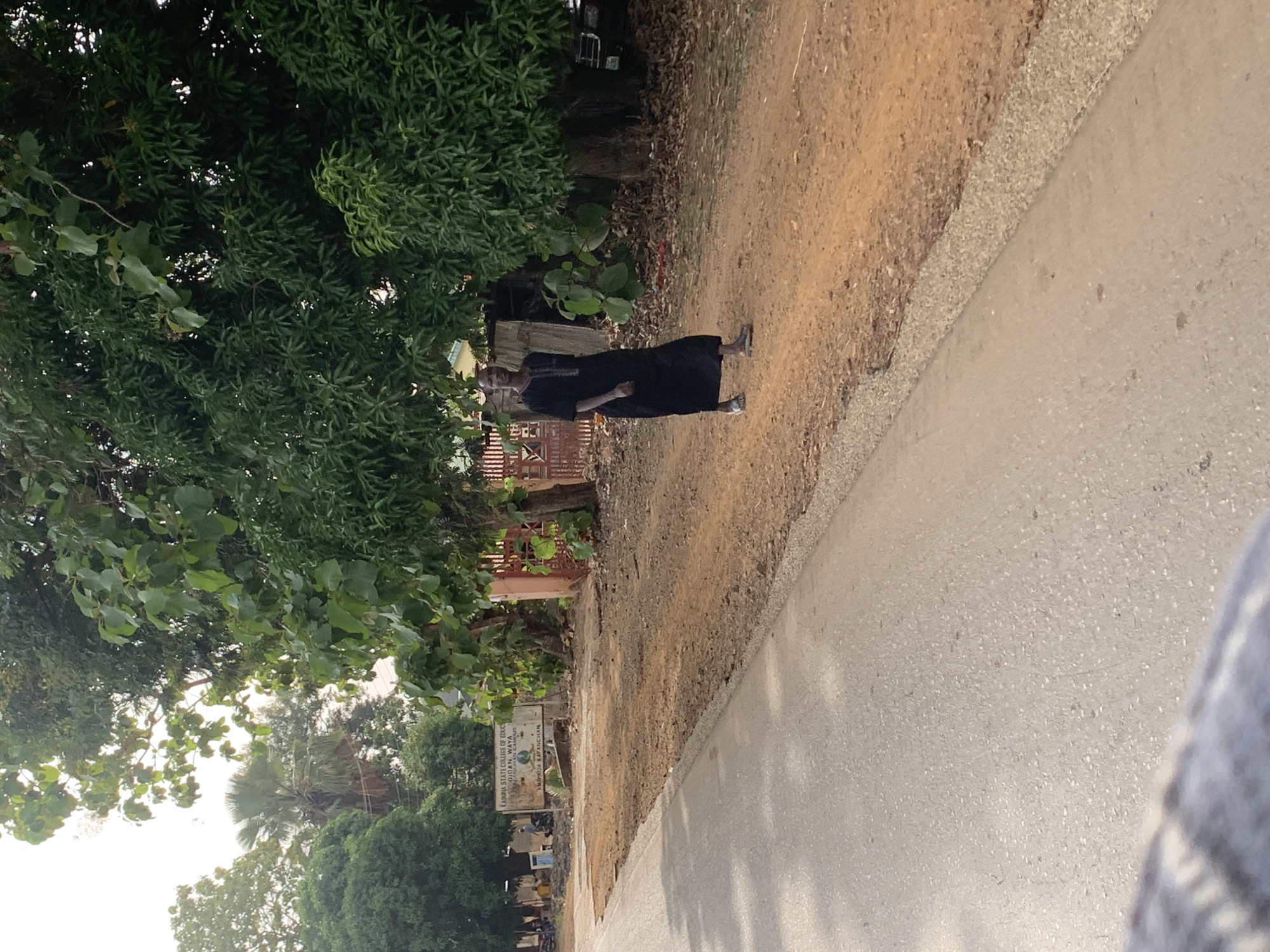 Daily life captured in Agban, Nigeria street scenes