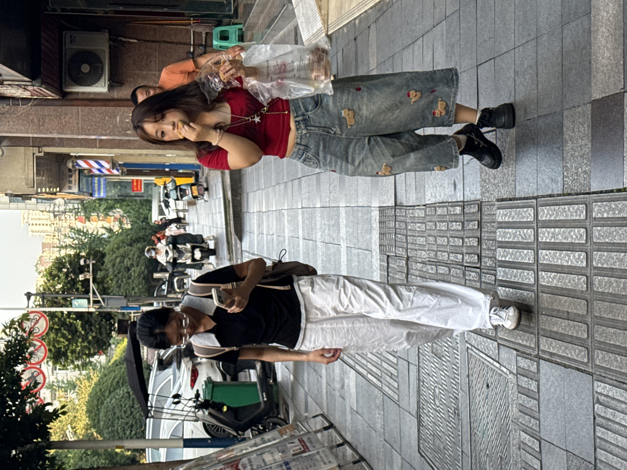 Morning street life documented across Jiangjin, China districts
