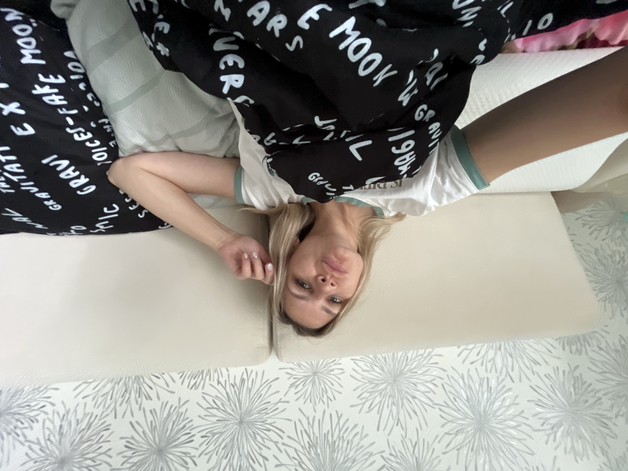 Morning moments from a Pionersky apartment, indoors and out
