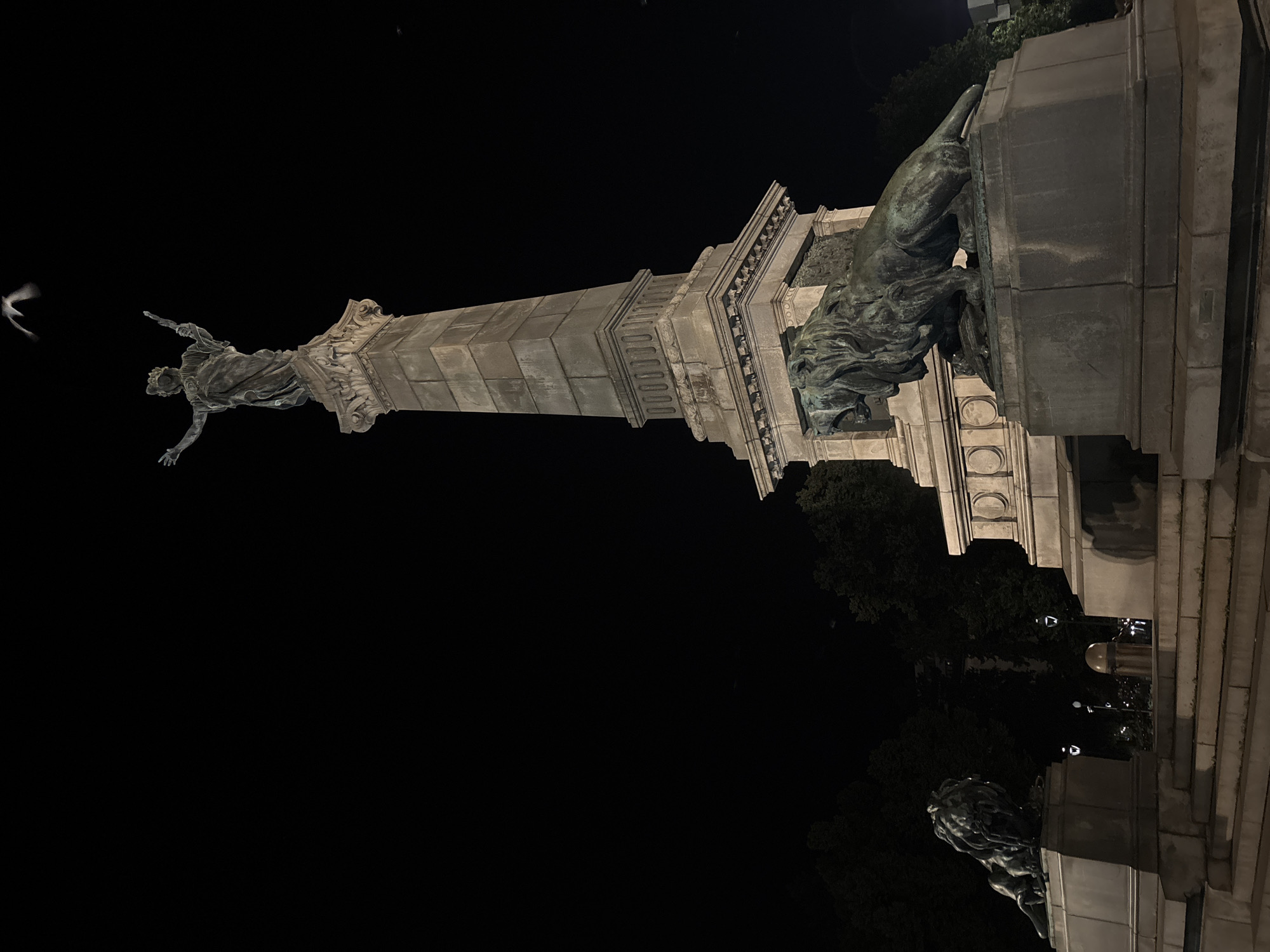Night out in Ruse: lanterns, streets, and the Monument of Freedom