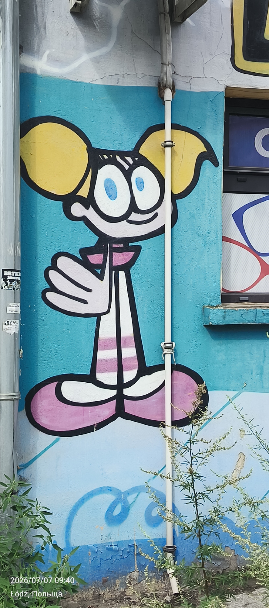 Dexter's Laboratory mural brightens a Łódź exterior wall