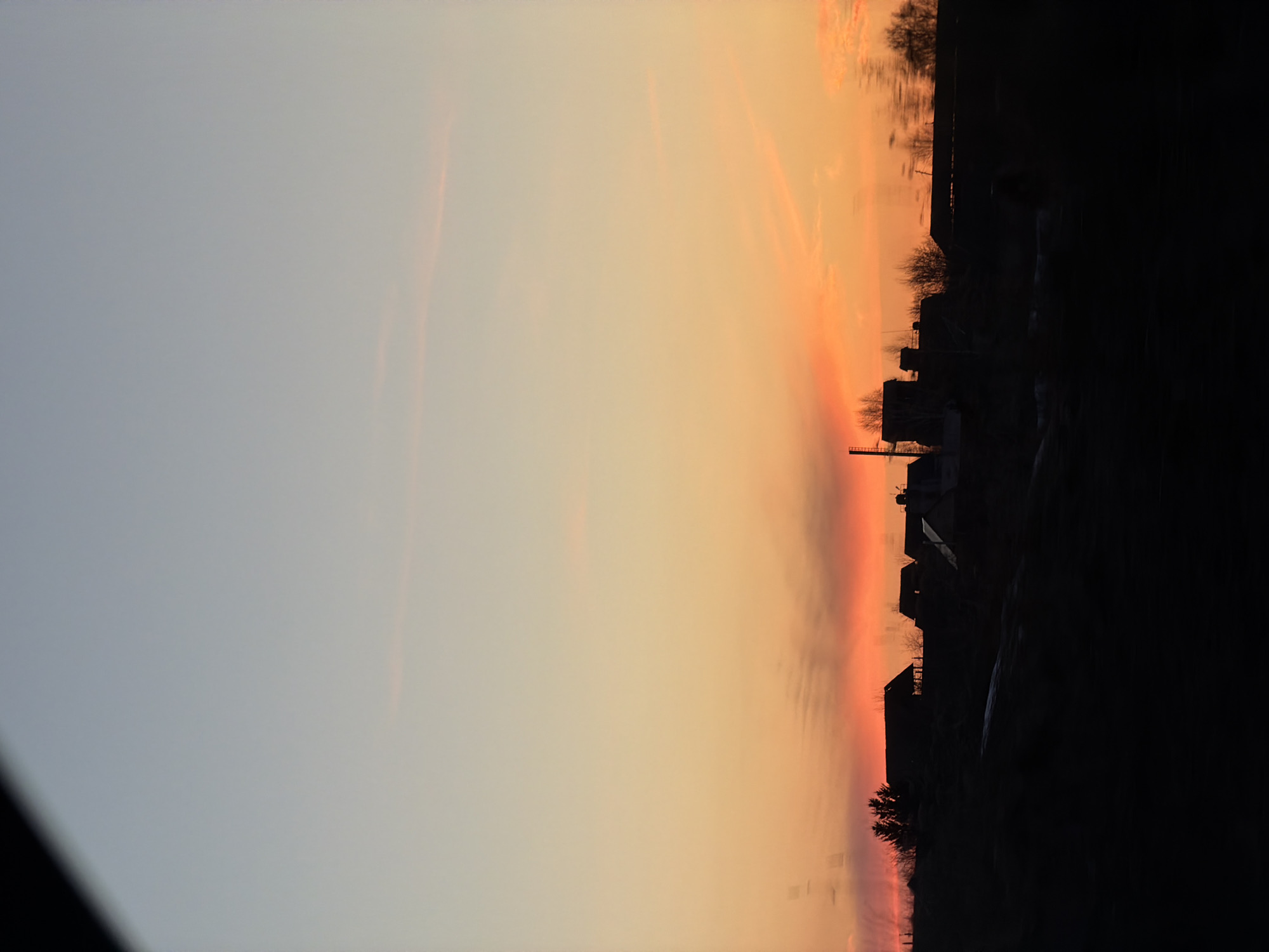Sunset captured in Gory, Russia shows vibrant sky colors