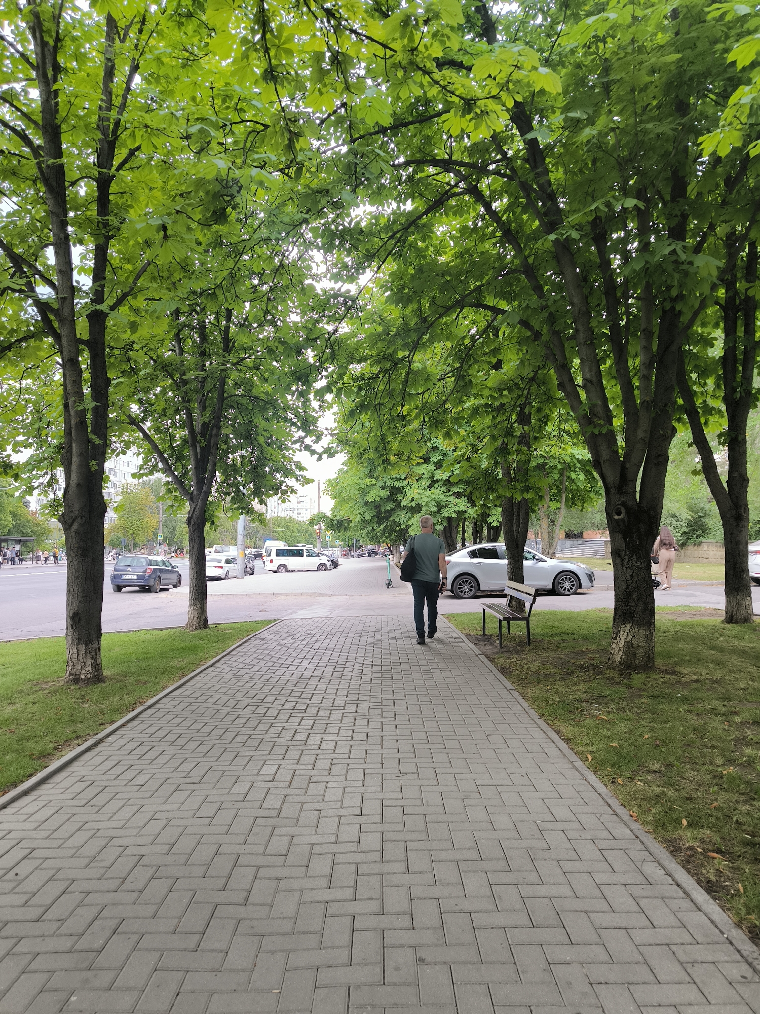 Quiet afternoon around Chișinău's streets and park walkways