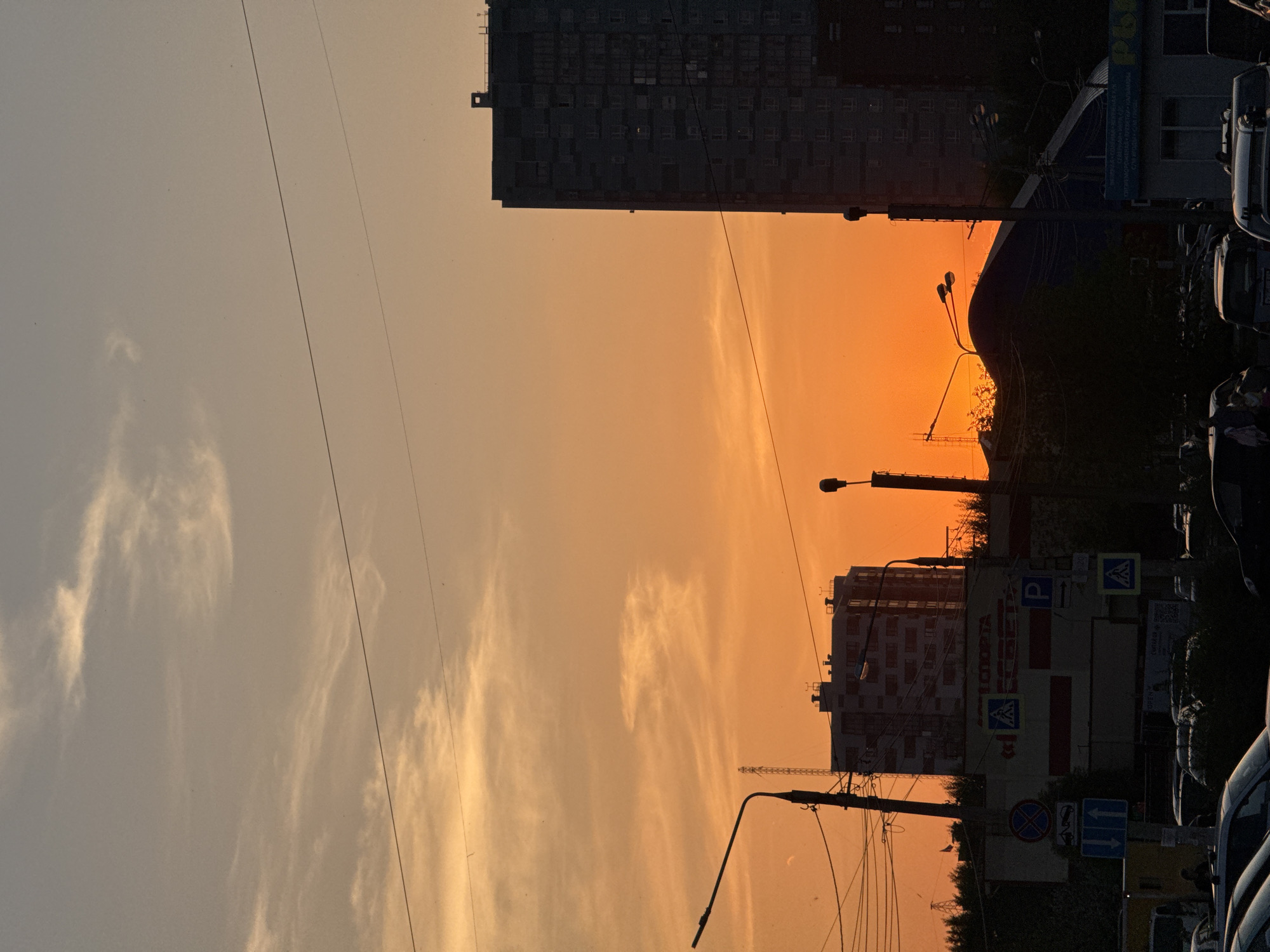 Krasnoyarsk resident captures sunset scenes and daily life moments