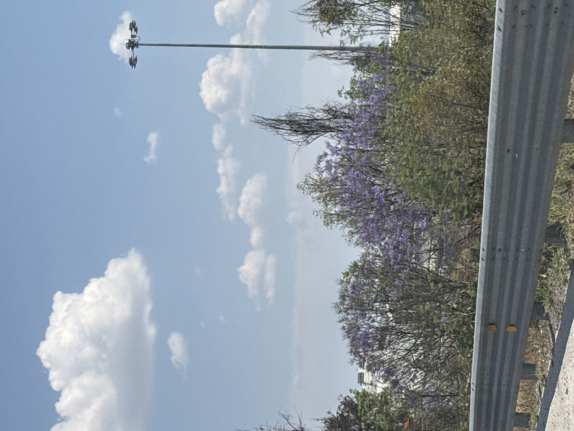 Clear skies observed in San Bernardino Tlaxcalancingo, Mexico