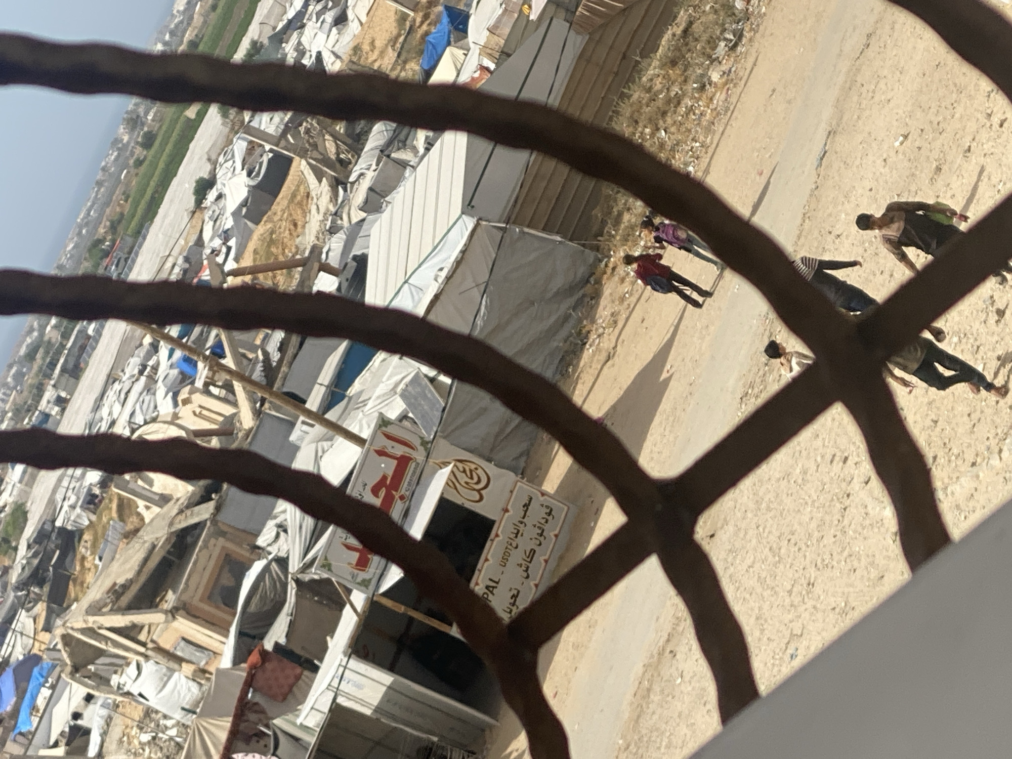 Witnesses document destruction and aid camps in Khan Yunis