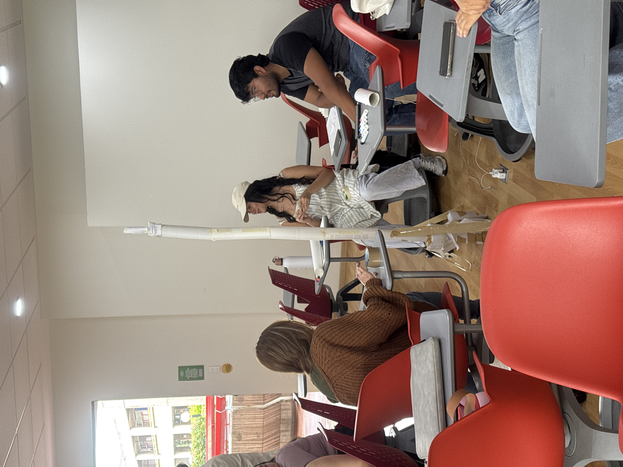 Students collaborate on classroom project in Mexico