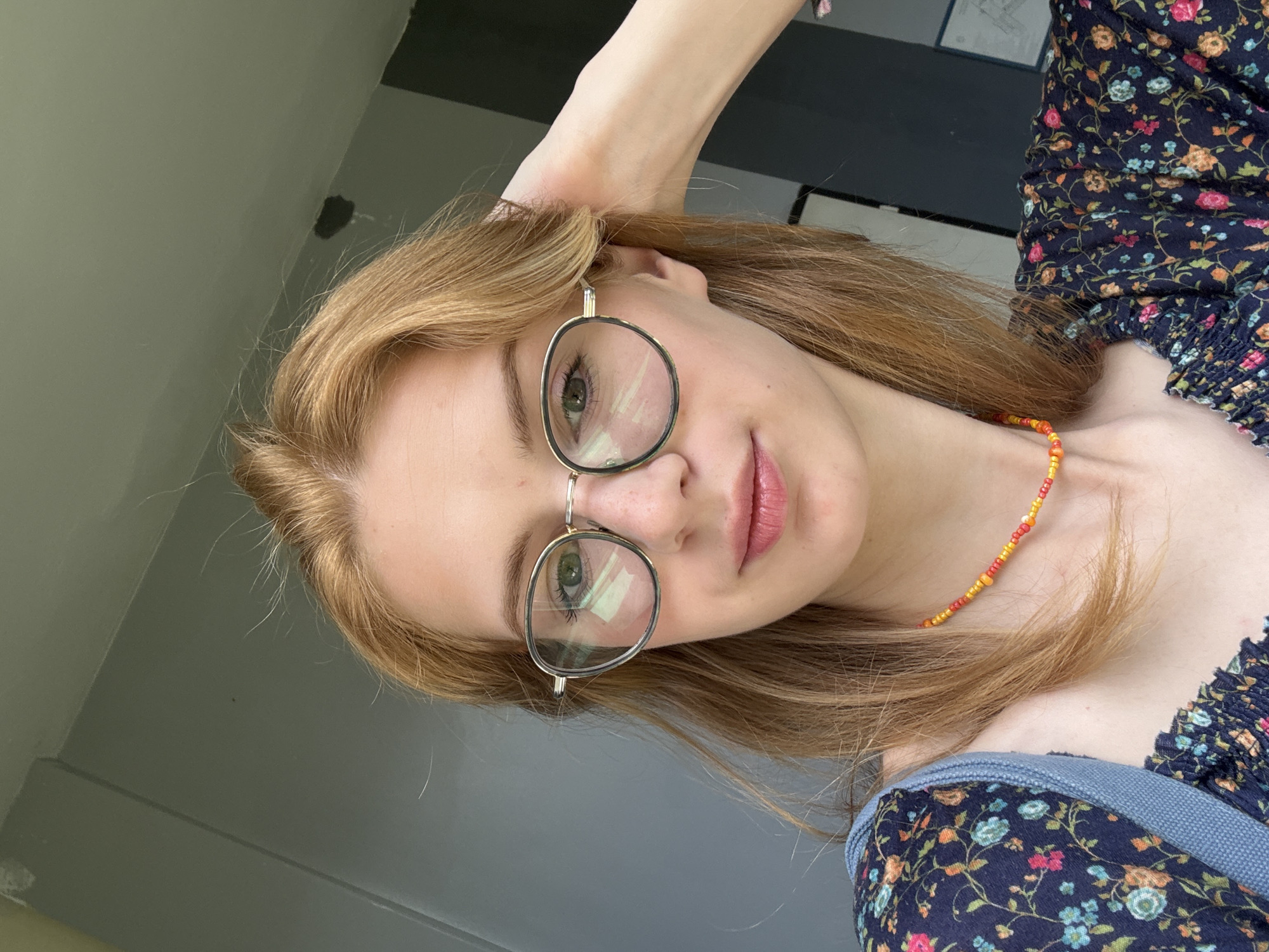 Quick selfie session in Kragujevac, floral top and beaded necklace