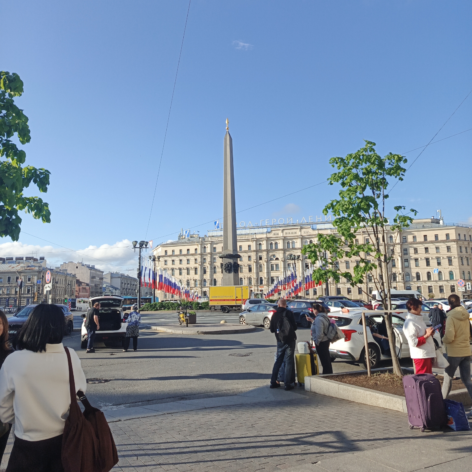 Obelisk monument documented in Saint Petersburg plaza scene