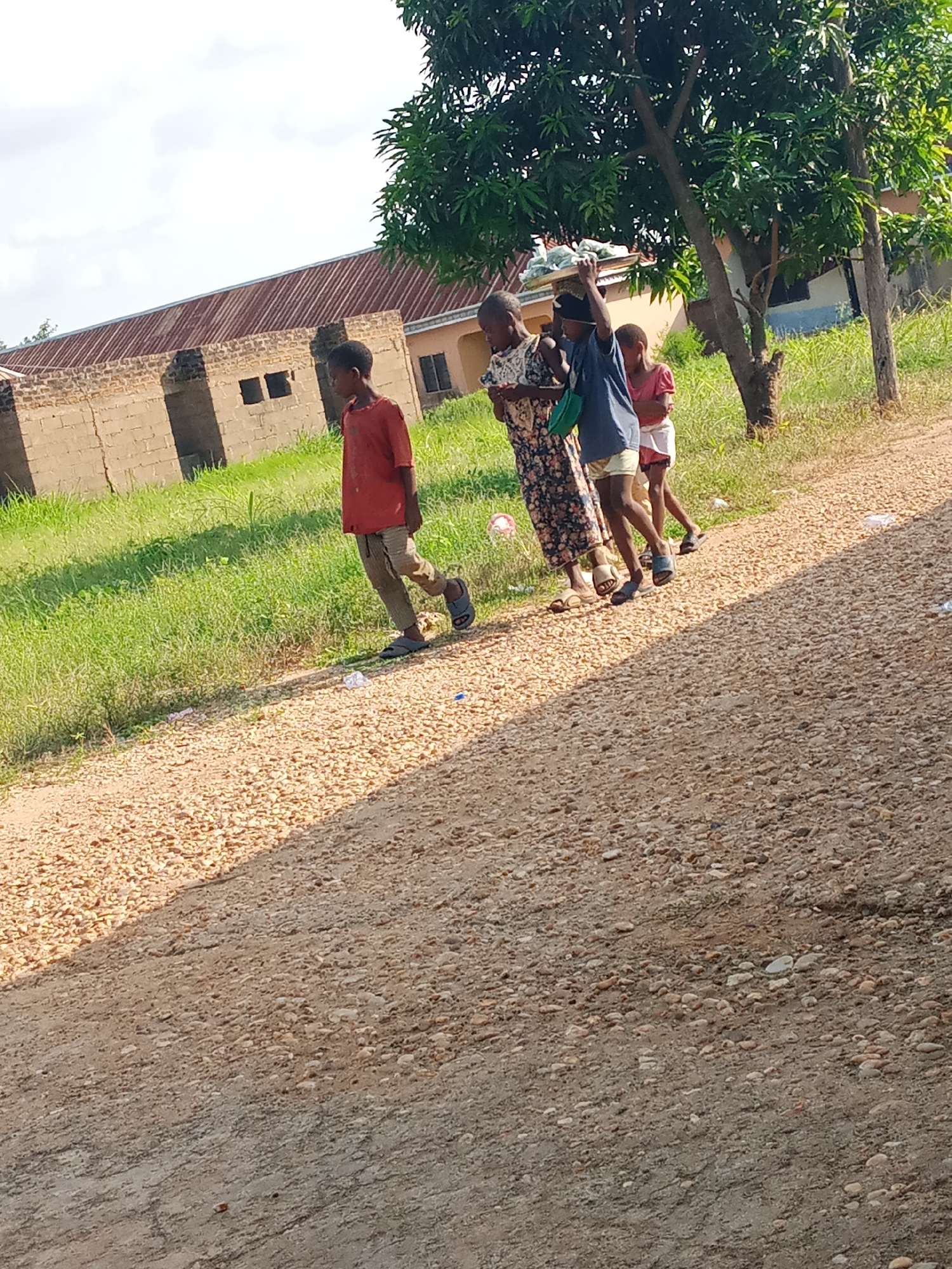 Afternoon street life and neighborhood scenes in Makurdi, Nigeria