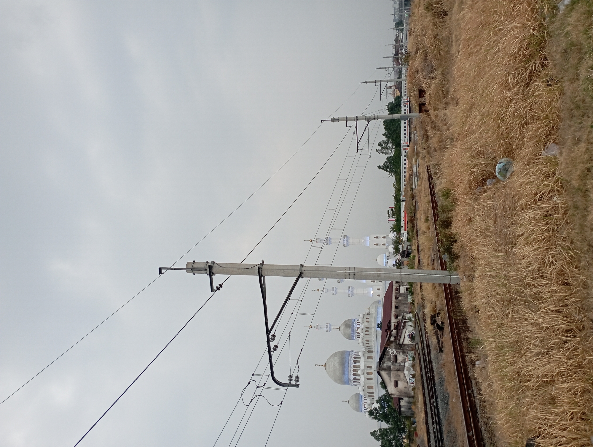 Railway corridor near Sheikh Zayed Mosque, Surakarta