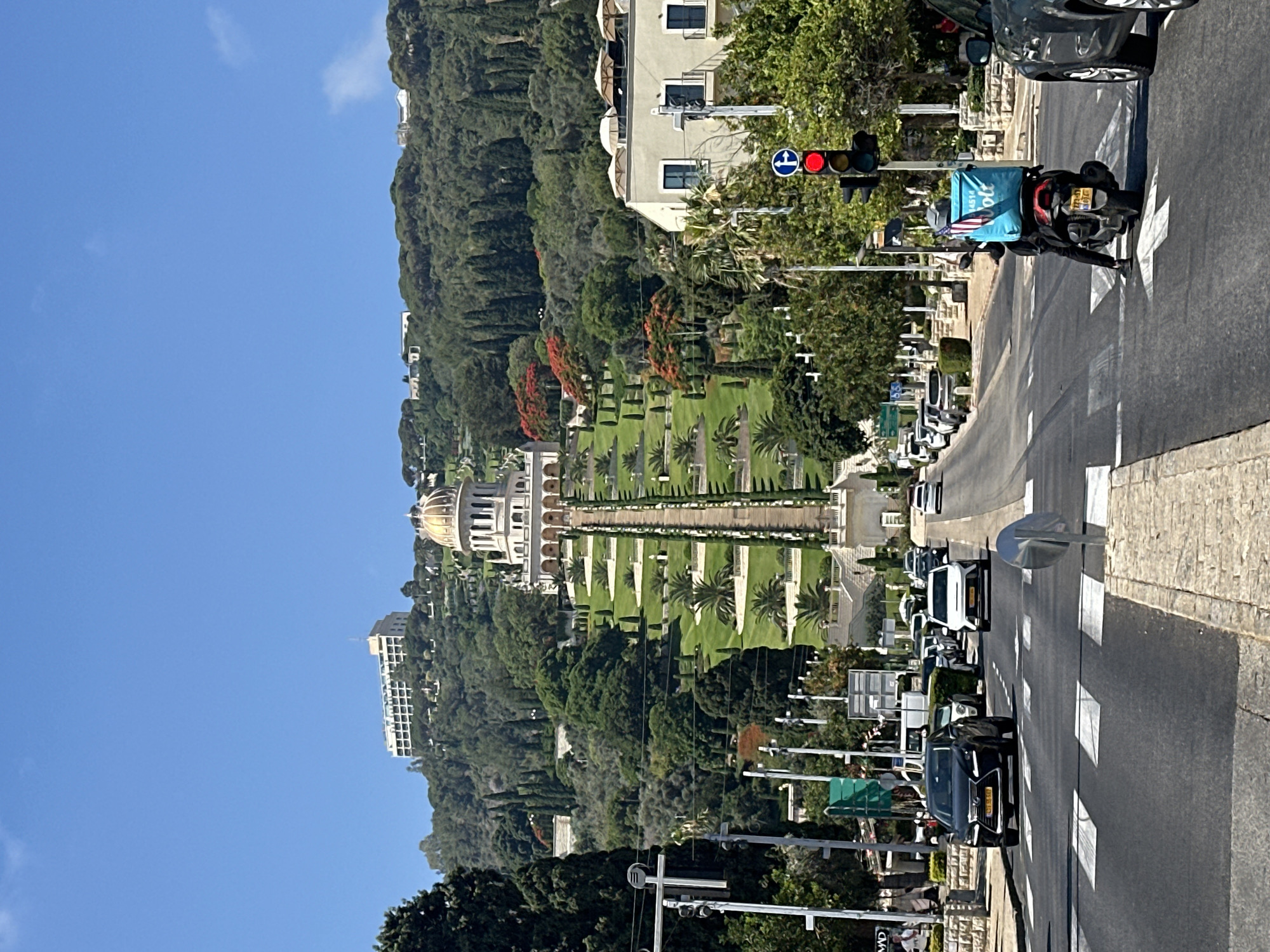 Bougainvillea and the Baháʼí golden dome, Haifa