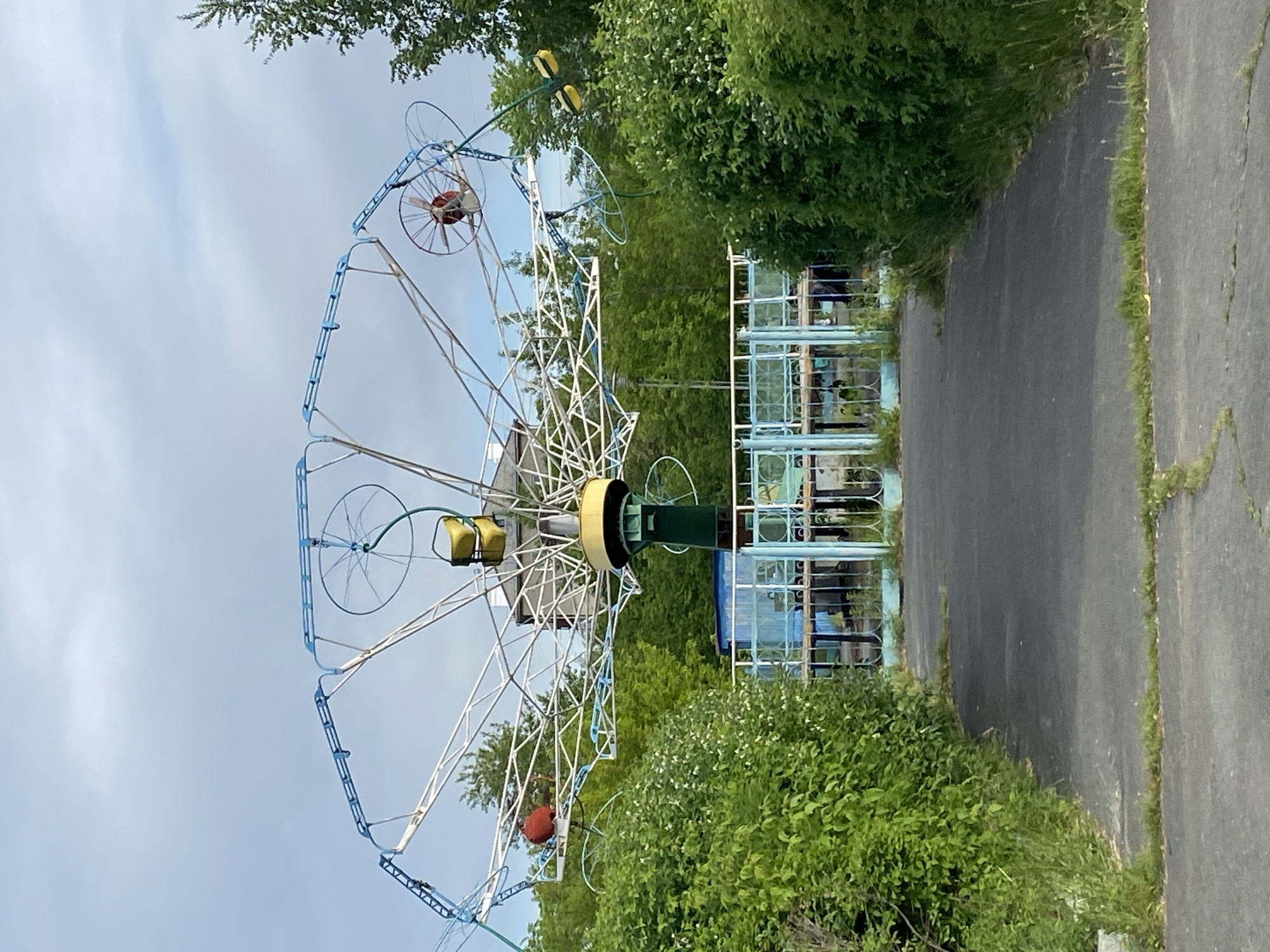 Amusement park scenes documented in Uchaly, Russia