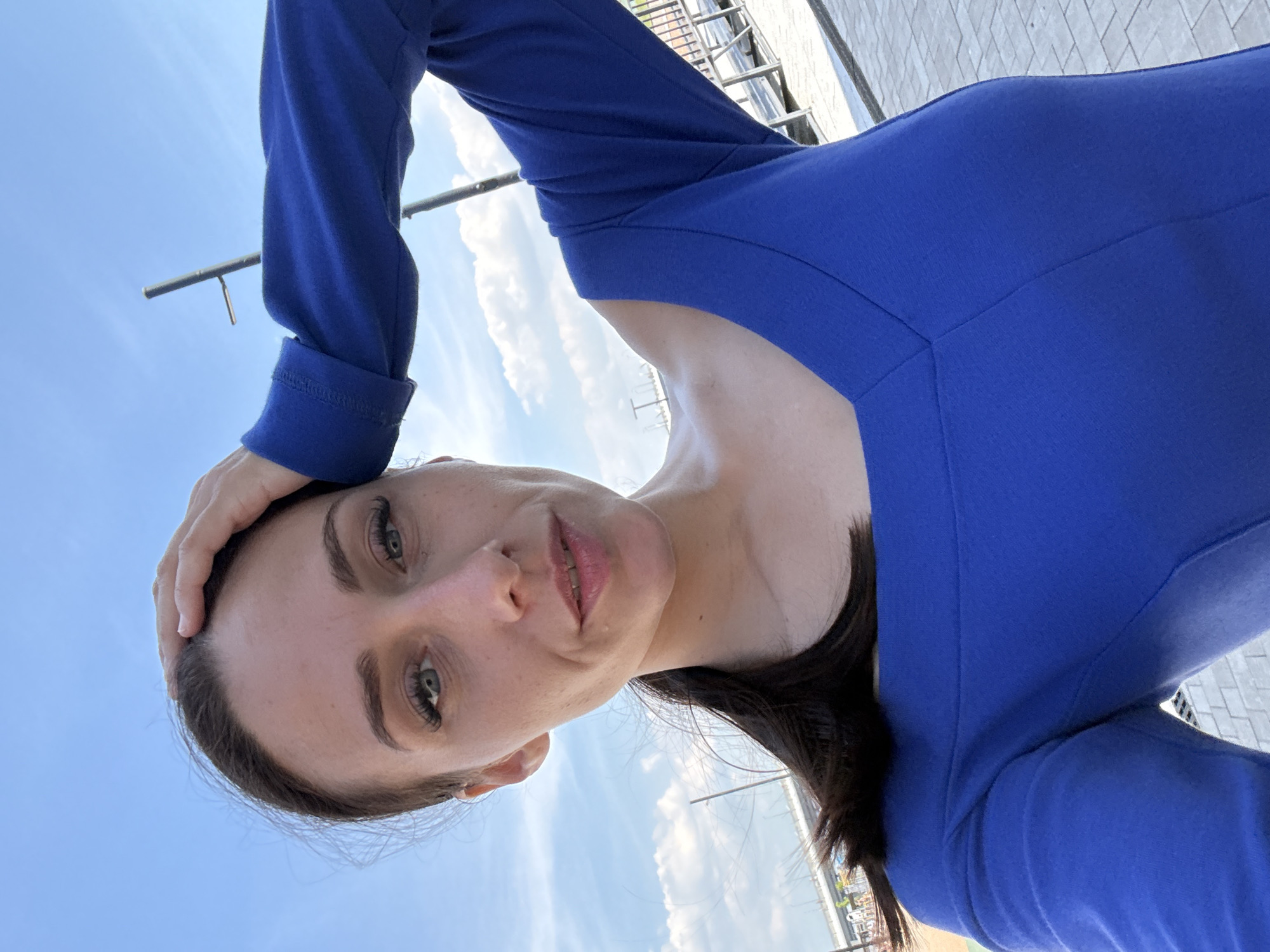 Woman documents Saint Petersburg outing with selfie series