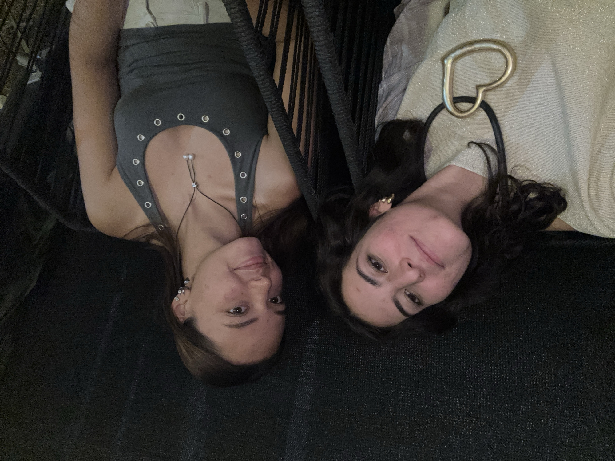 Two women dine and pose together in Mexico