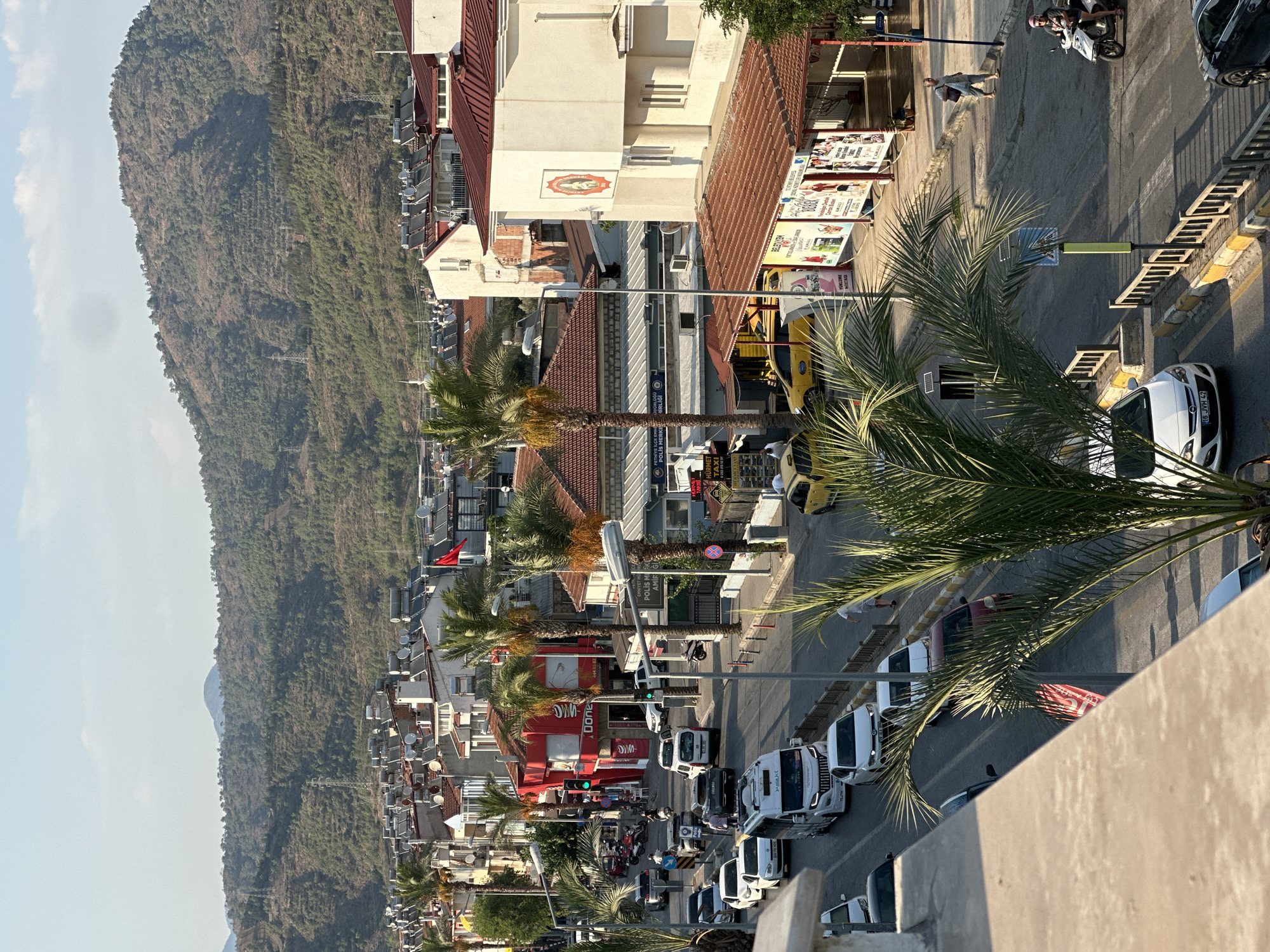 Afternoon street scenes and dessert stops in Fethiye