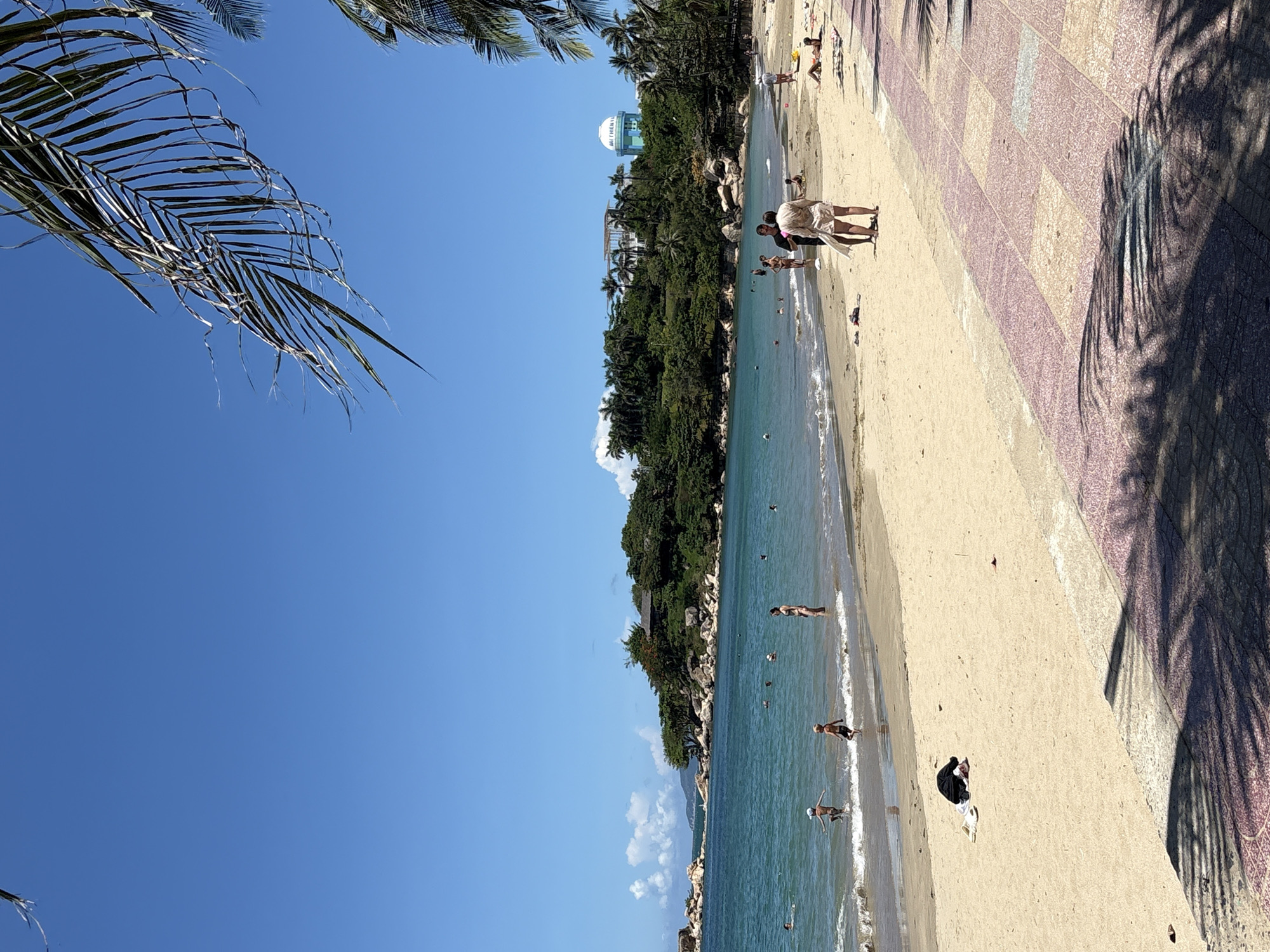 Morning beach scenes documented at Nha Trang, Vietnam