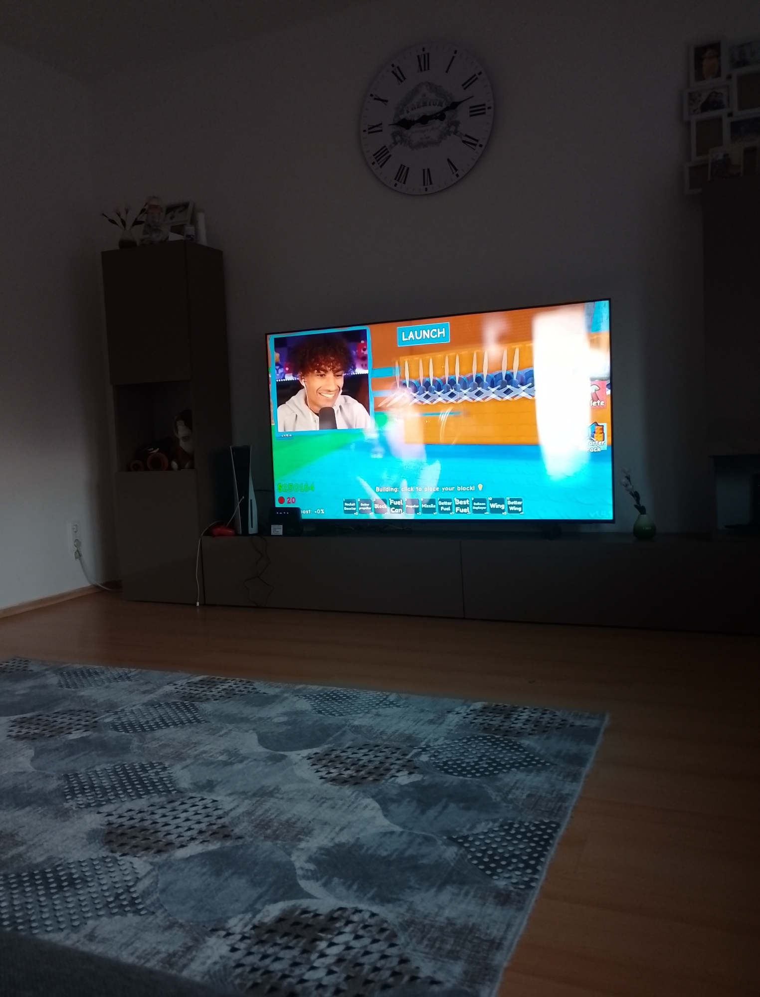 Evening indoors in Delmenhorst — gaming, selfies, low-key hangout