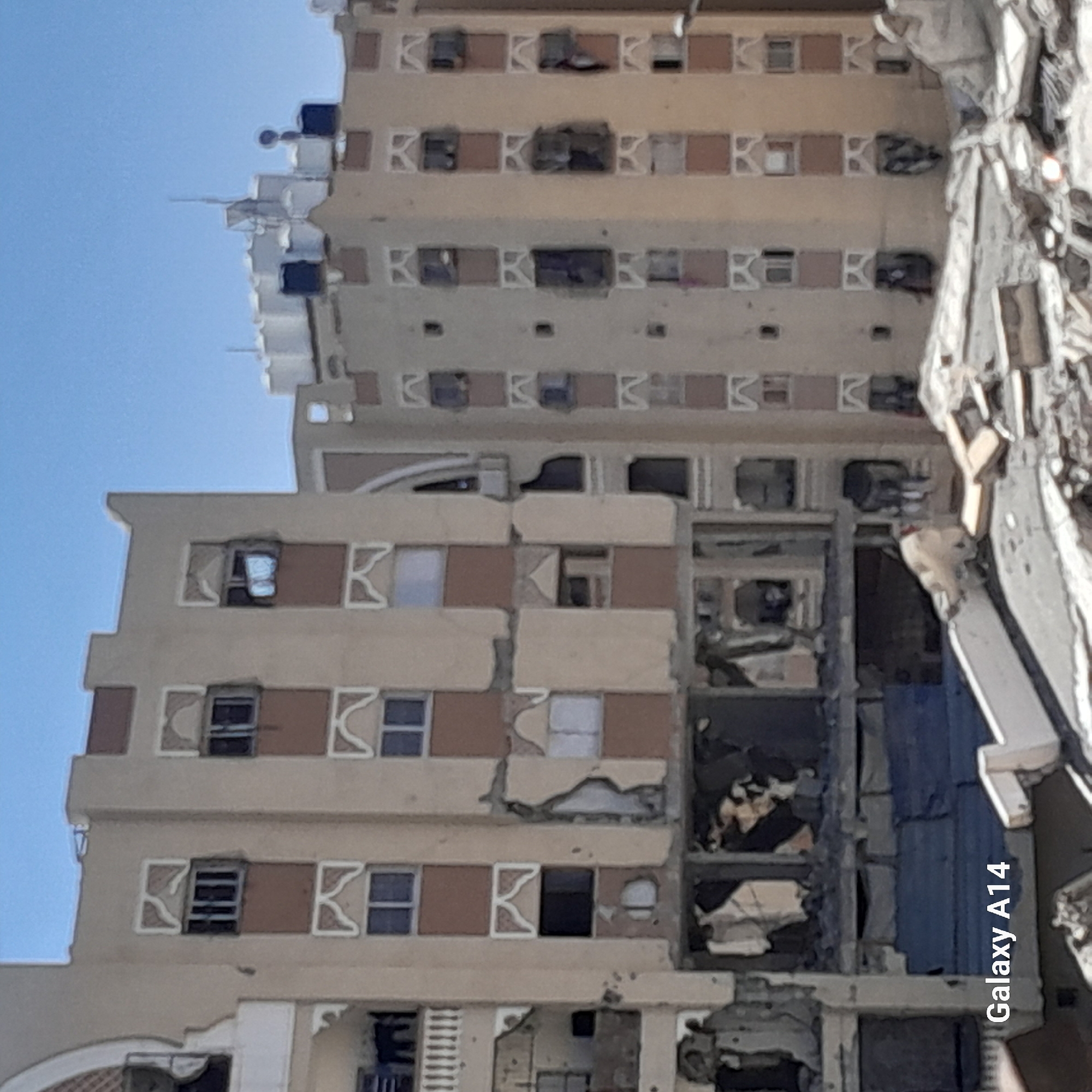 Widespread building damage documented in Khan Yunis, Palestinian Territory