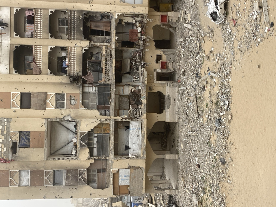 Witness Documents Daily Life Amid Building Damage in Khan Yunis