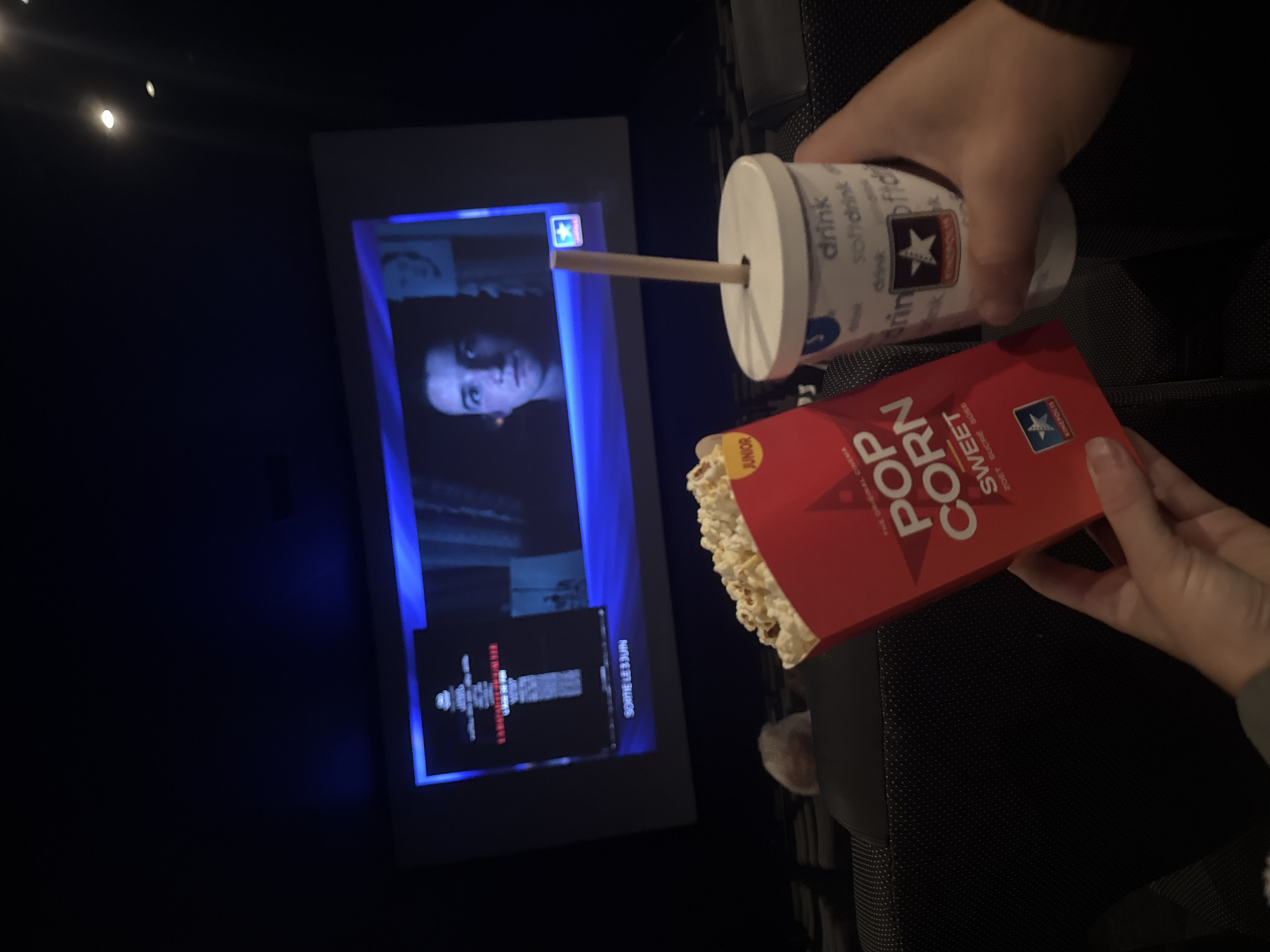 Abstract animated film screening draws audience in Lille cinema