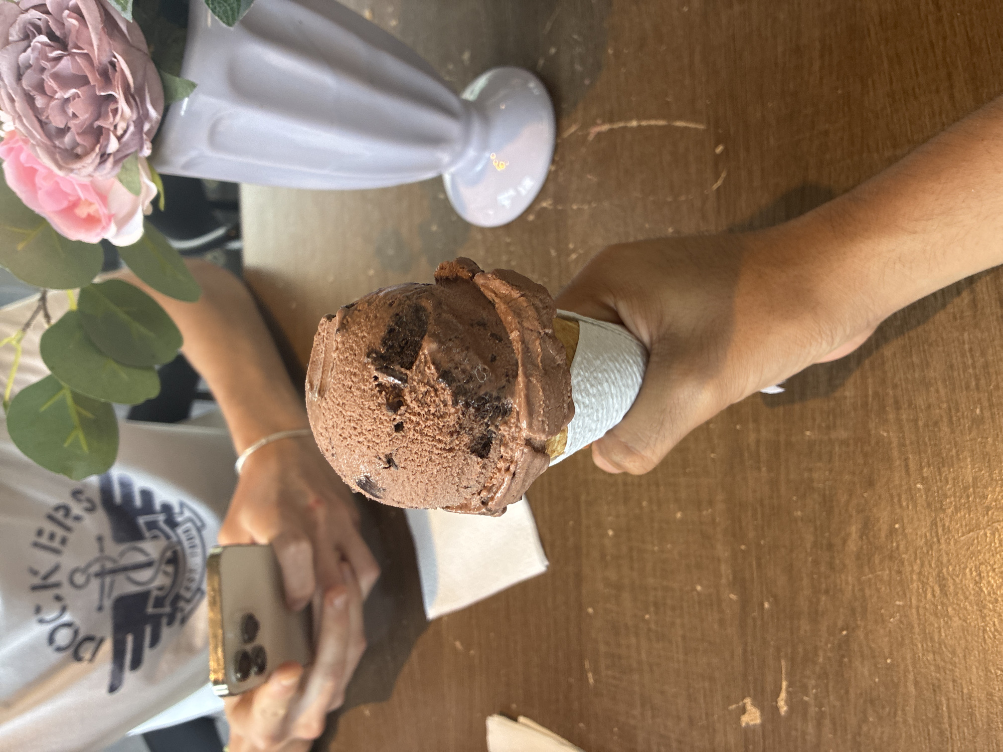 Person enjoys chocolate ice cream in Minatitlán