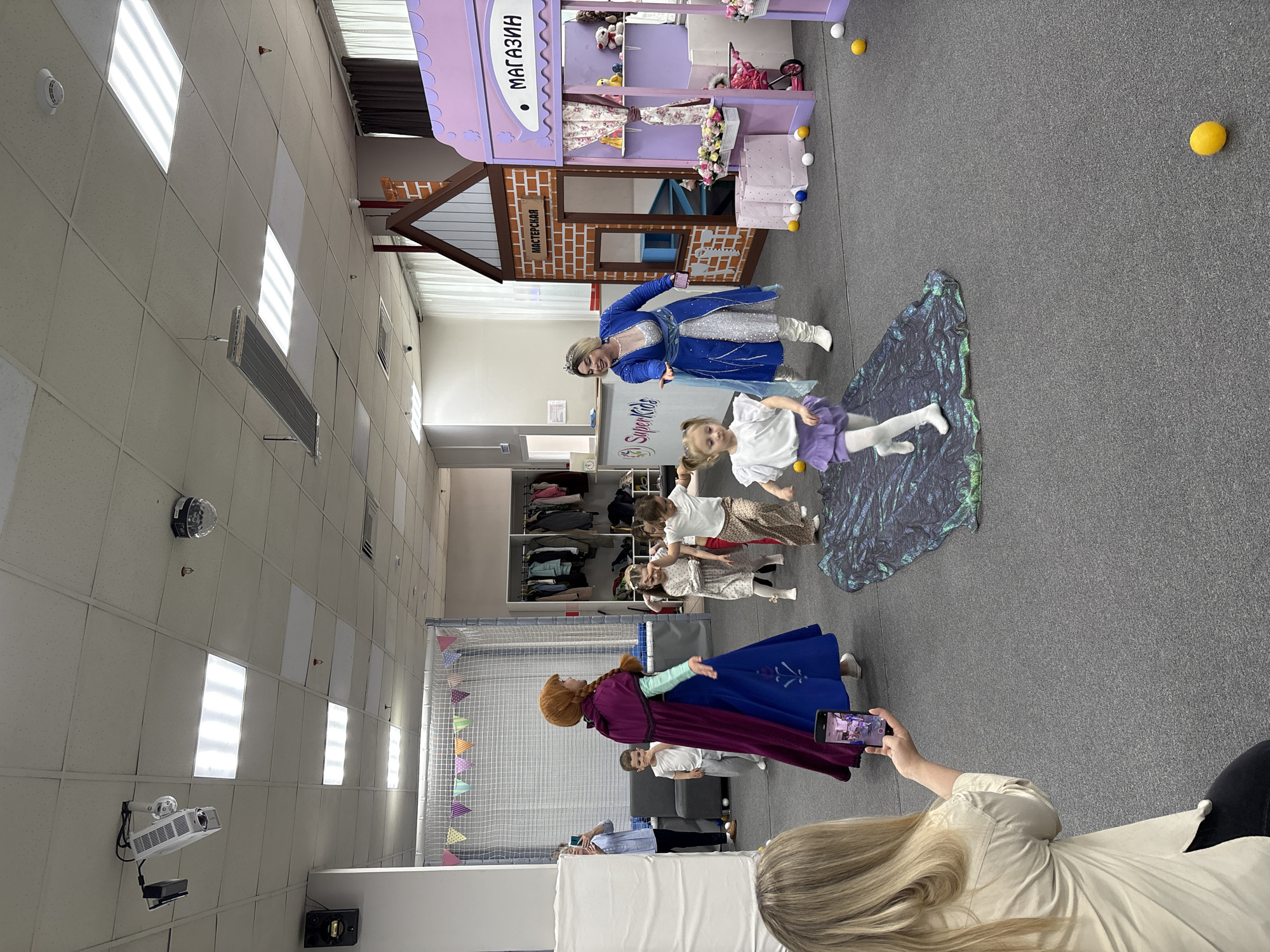 Elsa character performer spotted at Krasnoyarsk children's play area