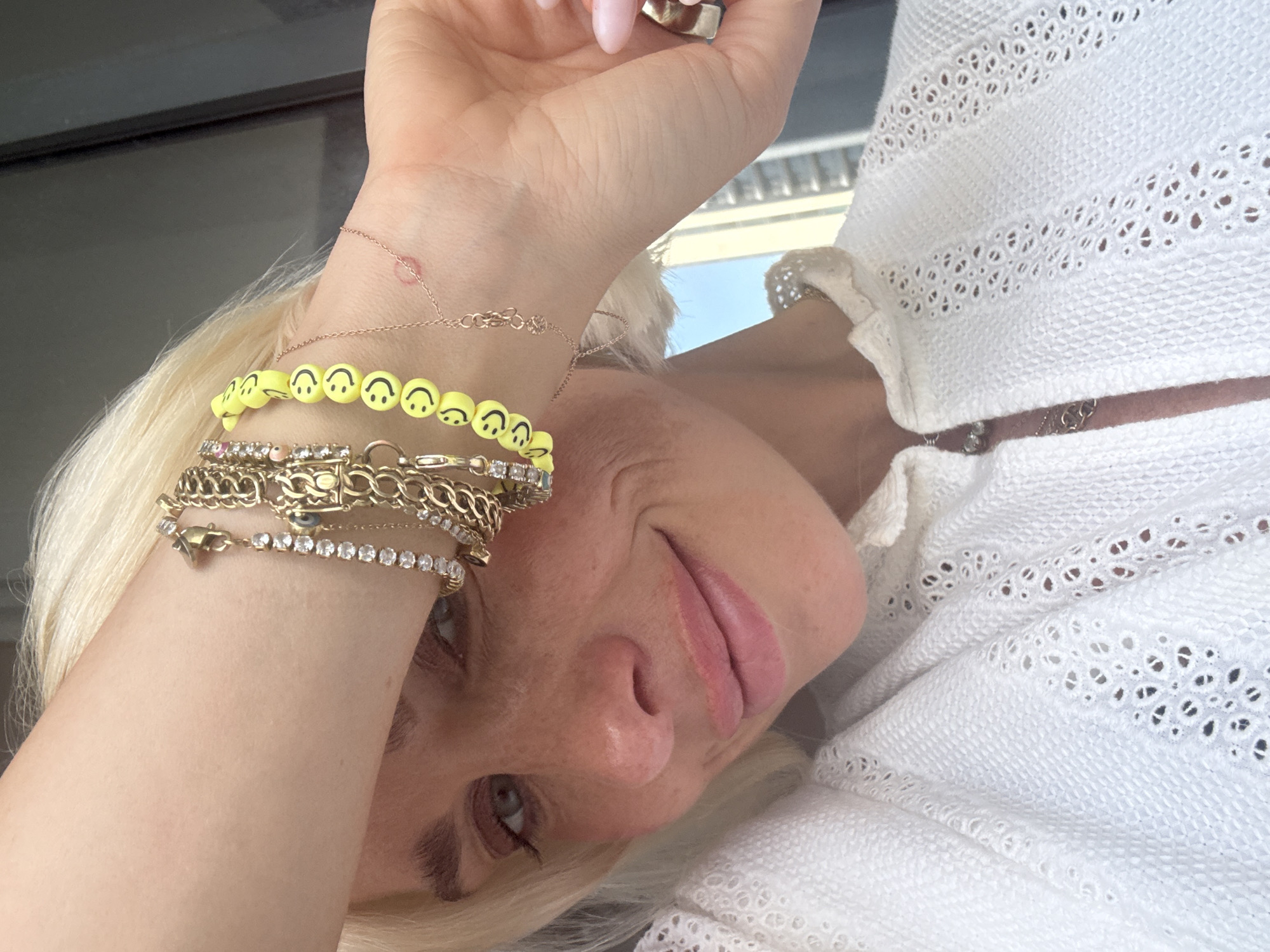 Woman takes selfies from Dubai high-rise balcony