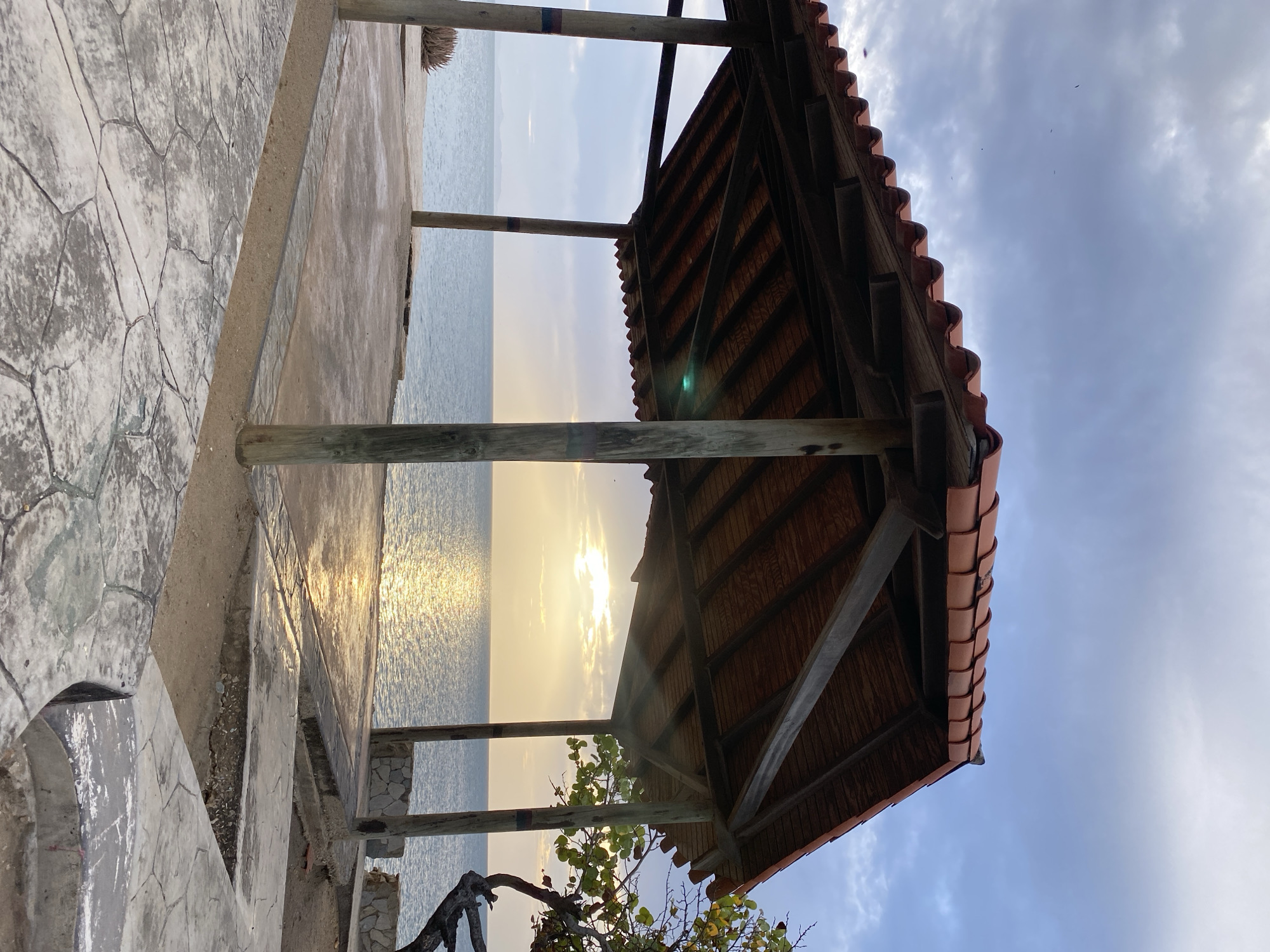 Sunset documented at Juan Griego coastline over 39 minutes